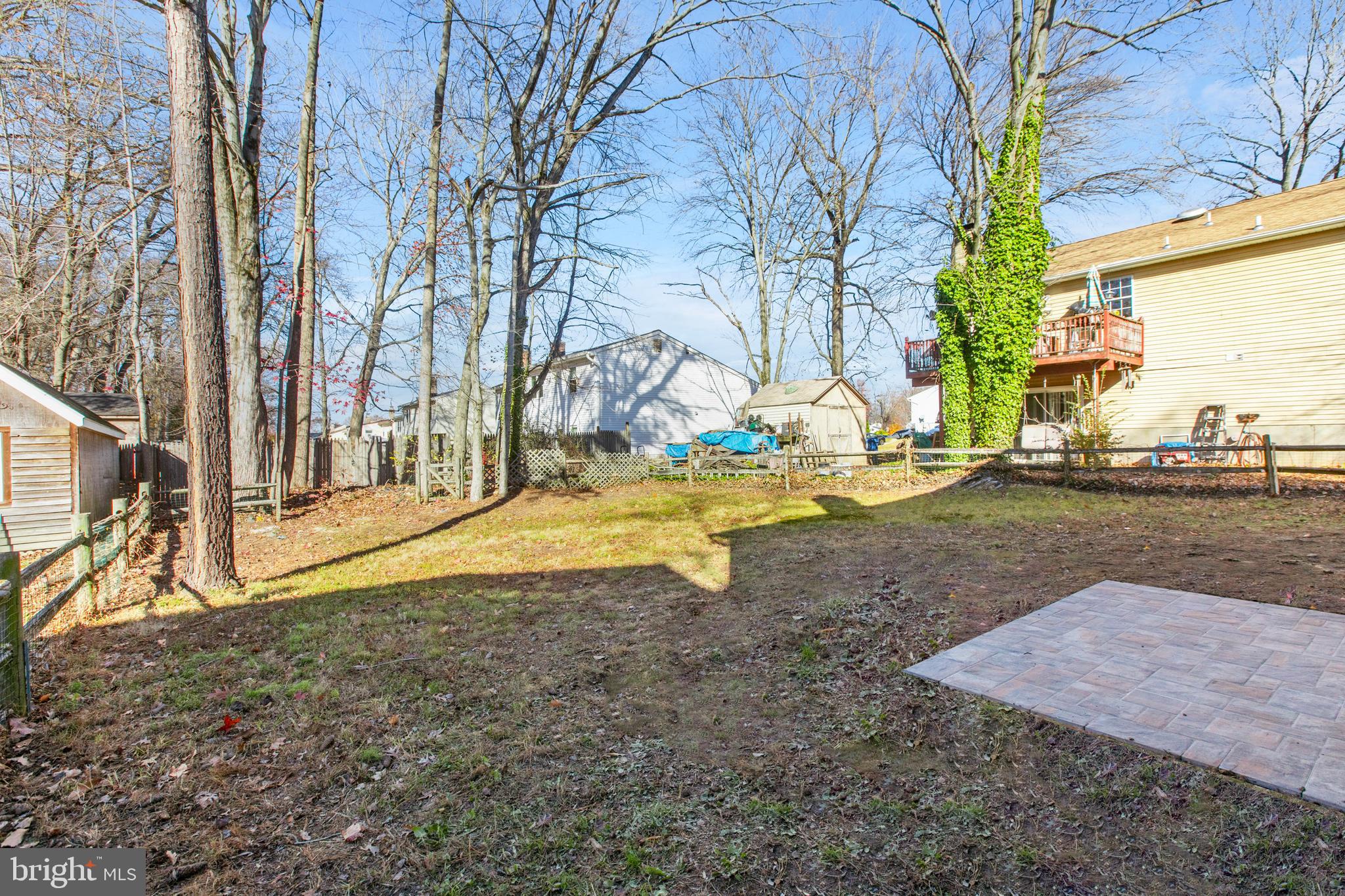 HARBOUR OAKS - Residential