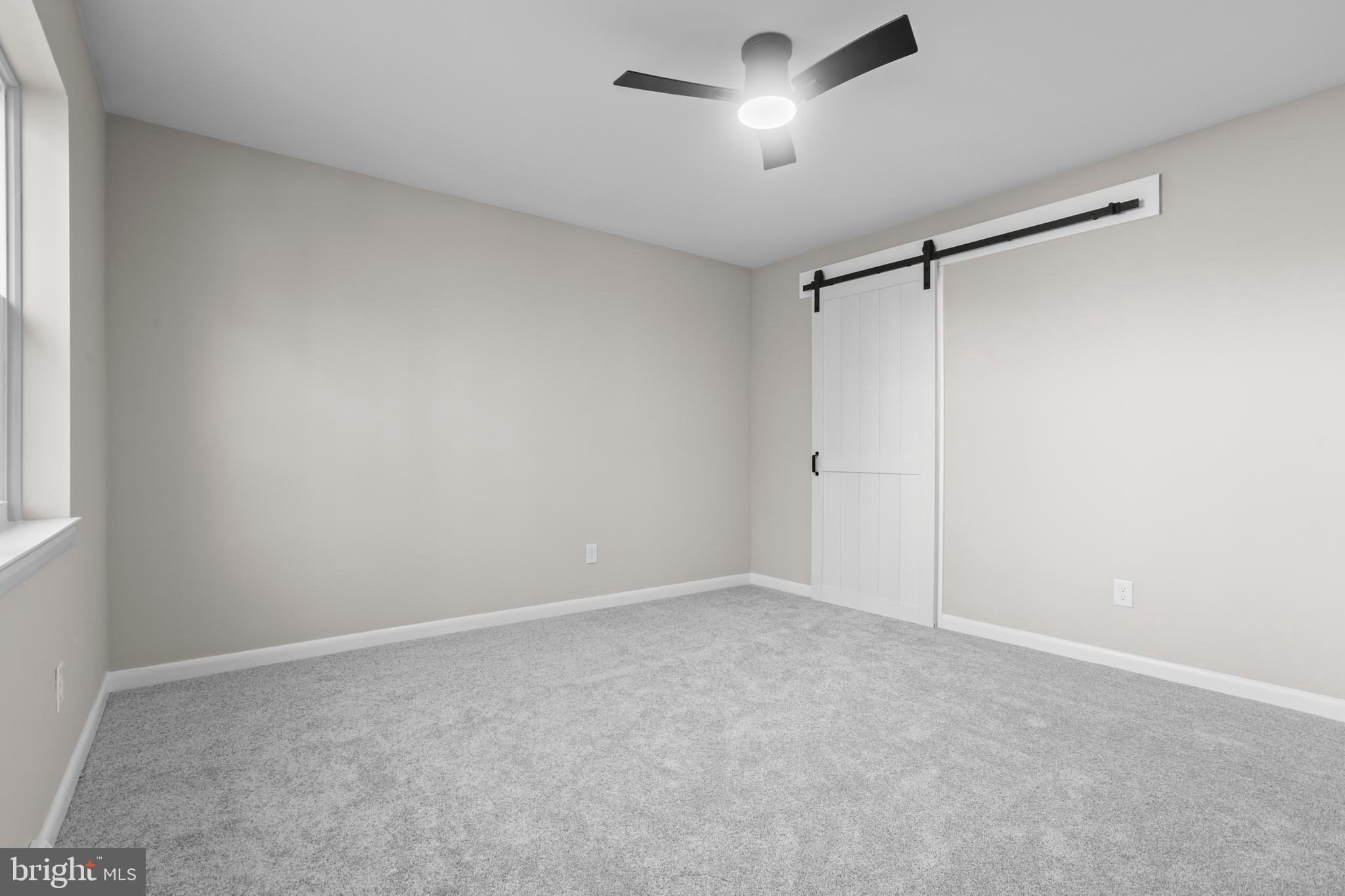 HARBOUR OAKS - Residential