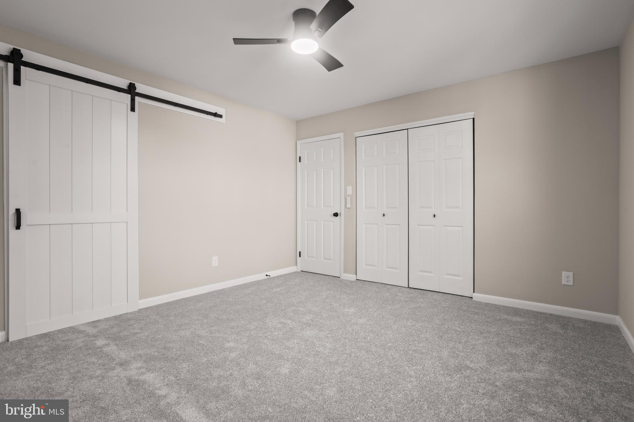 HARBOUR OAKS - Residential