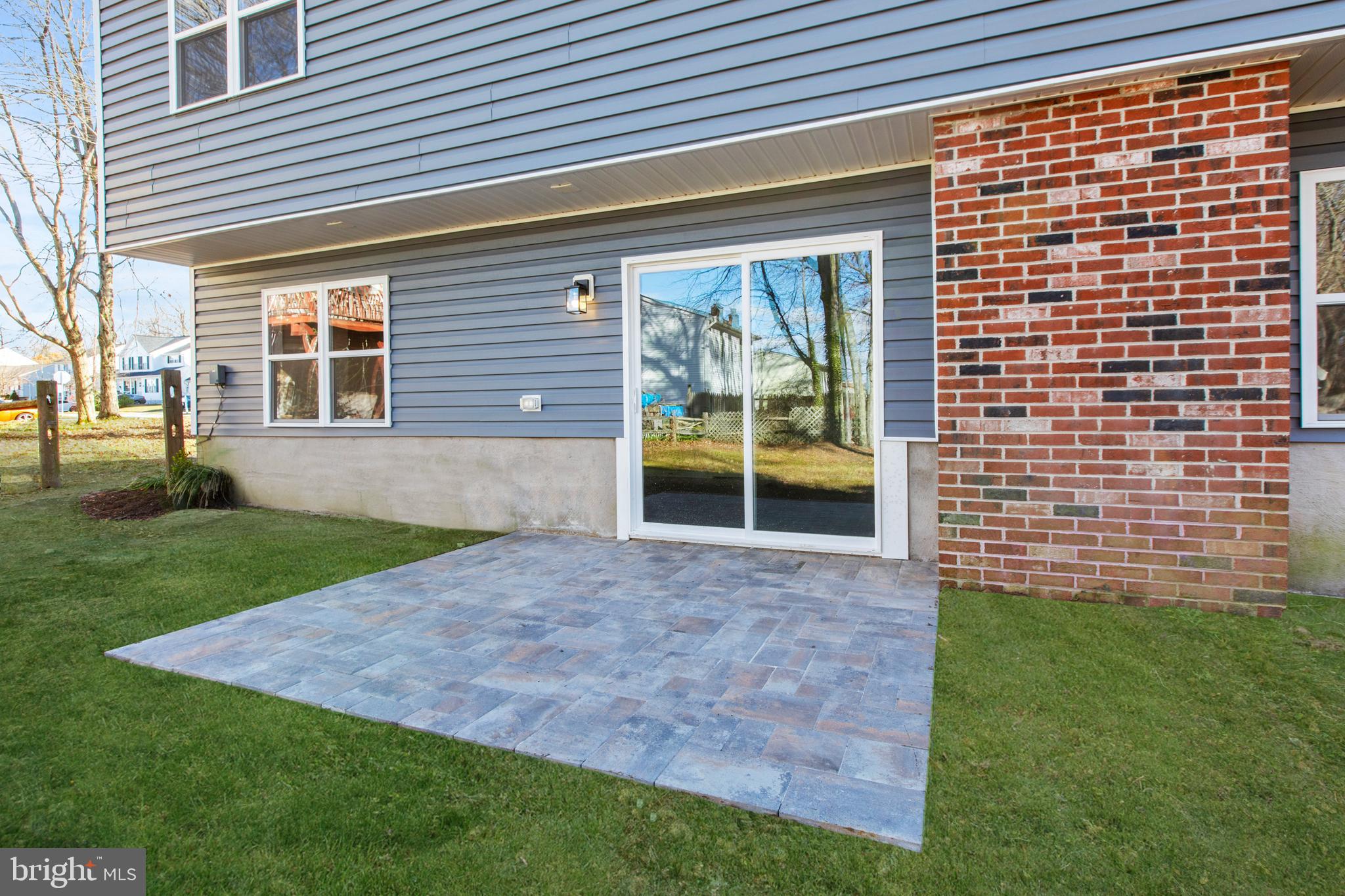 HARBOUR OAKS - Residential