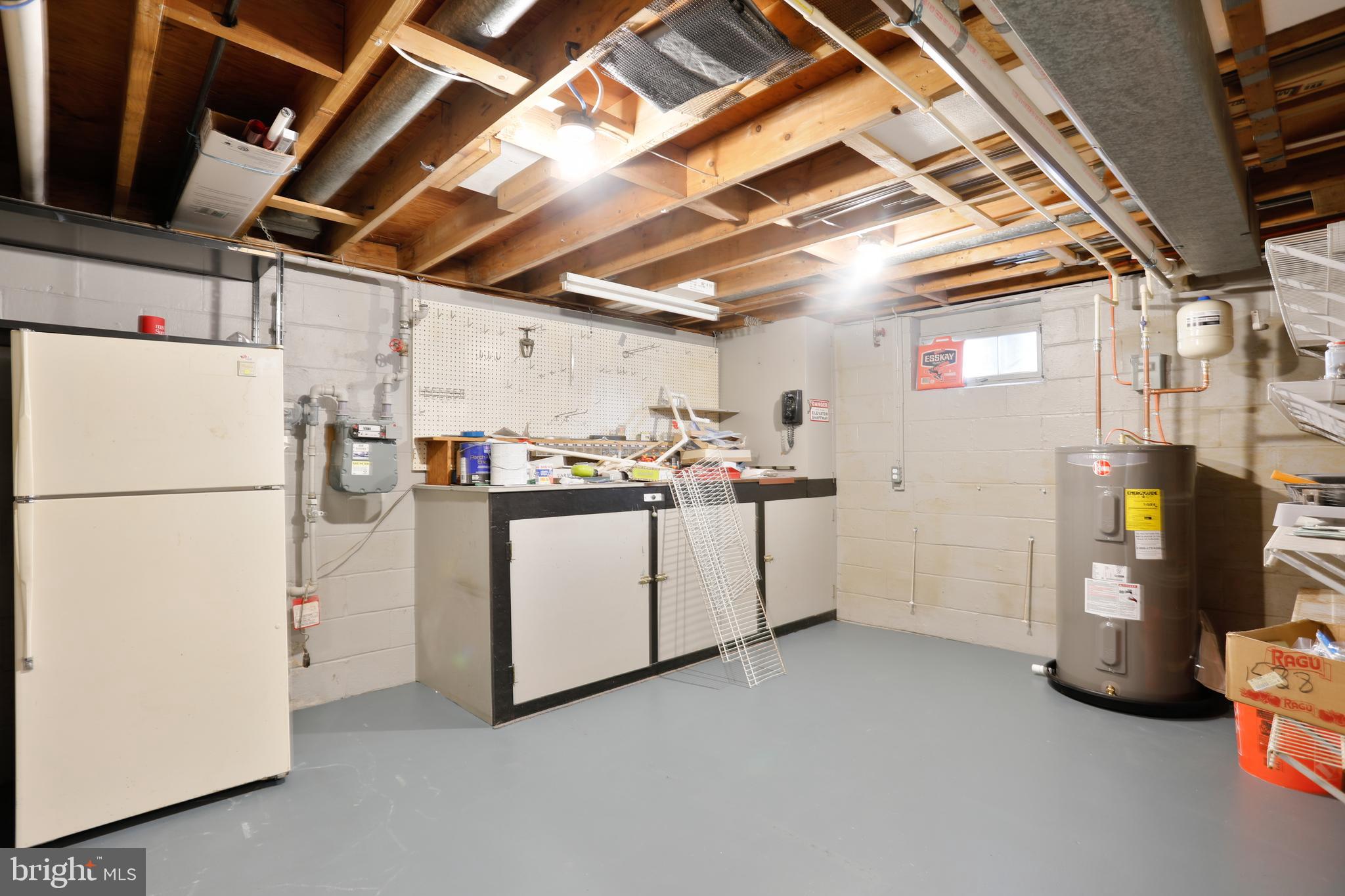 PERRY HALL ESTATES - Residential