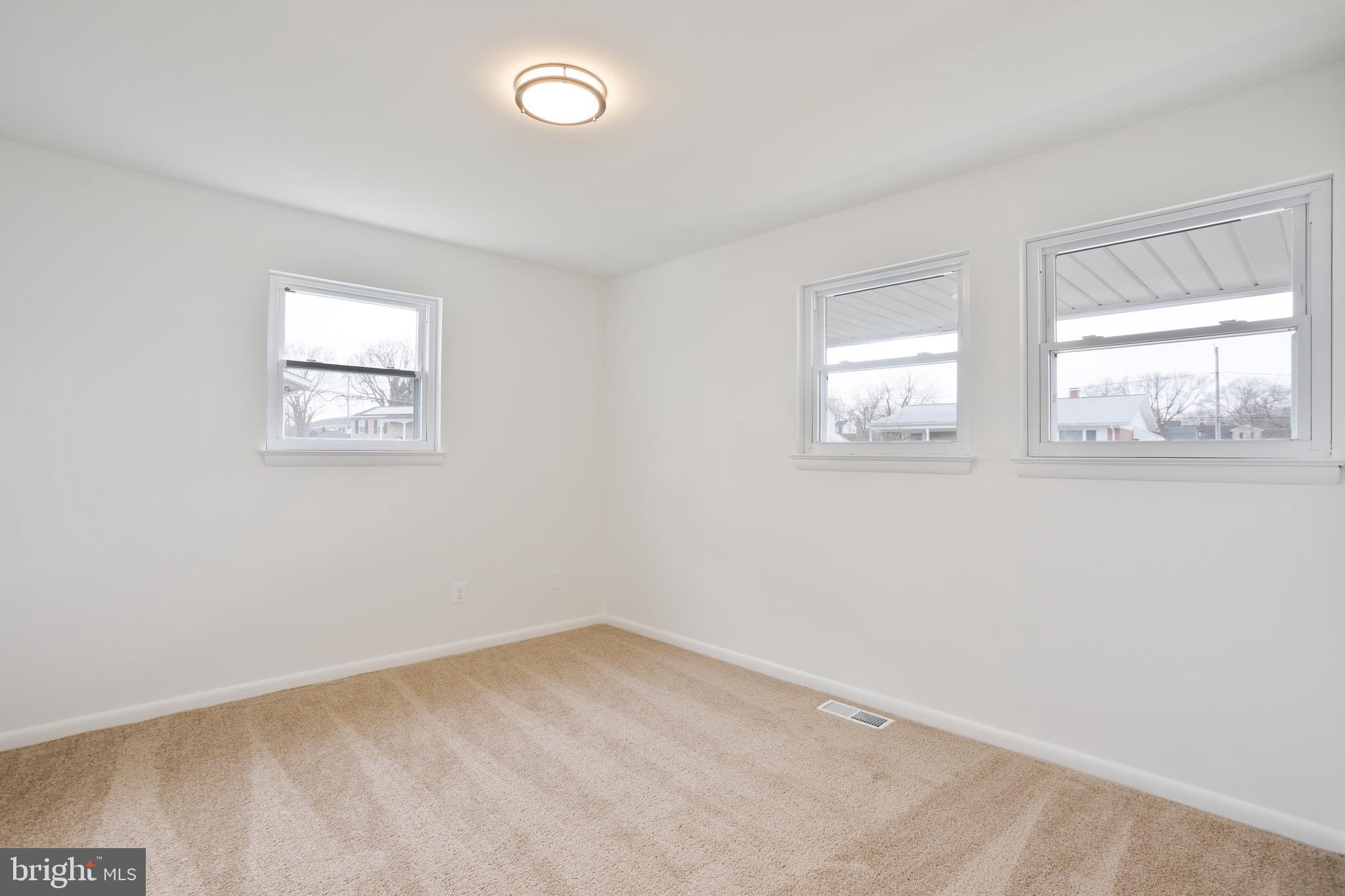 PERRY HALL ESTATES - Residential