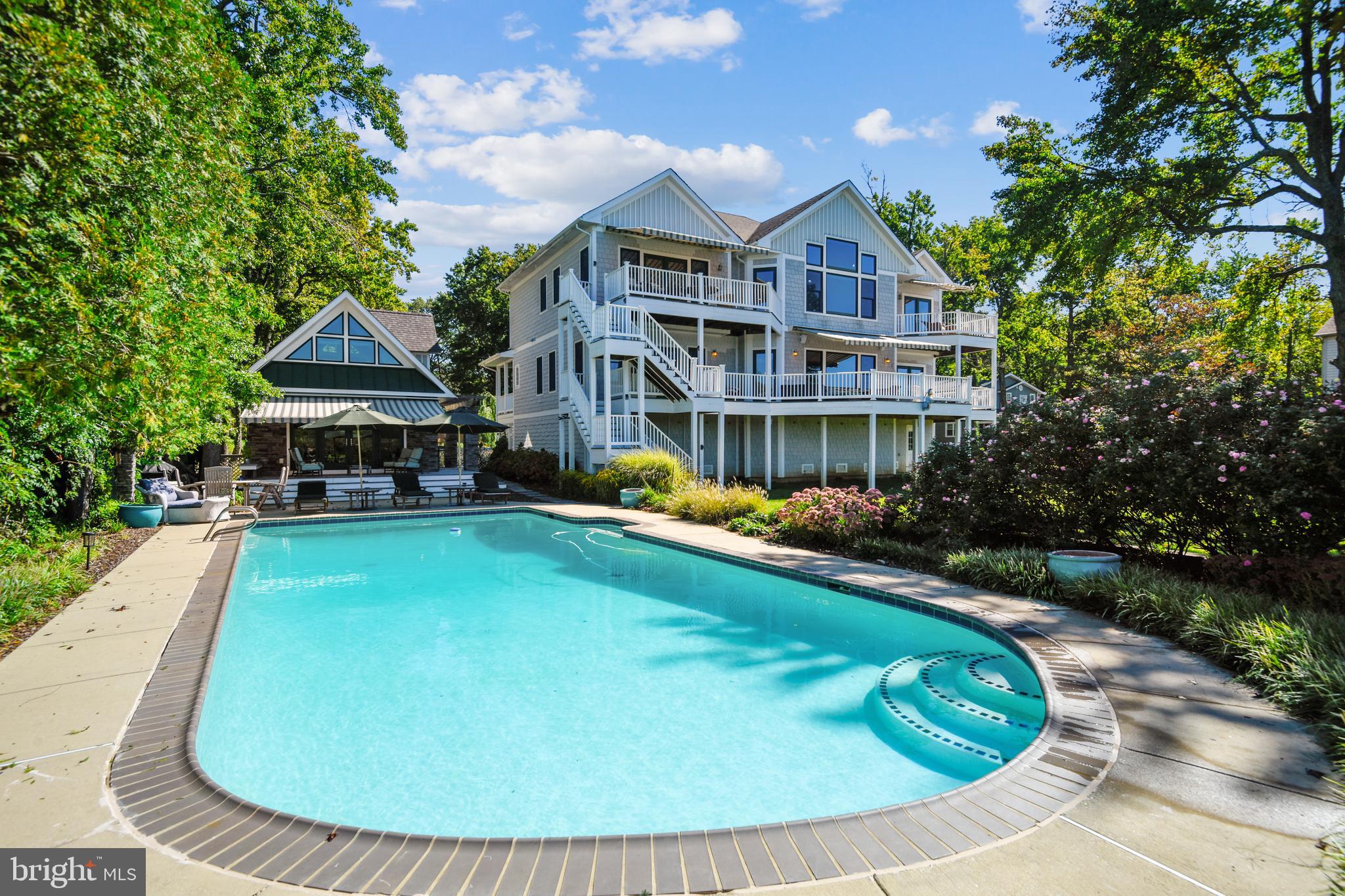 ARUNDEL ON THE BAY - Residential