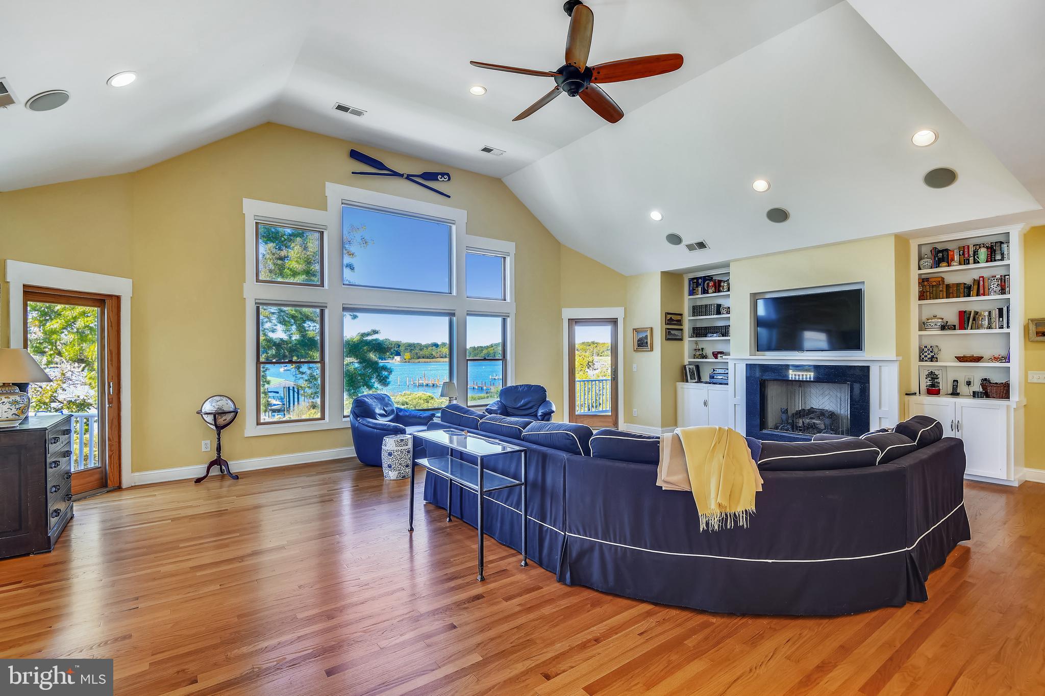 ARUNDEL ON THE BAY - Residential