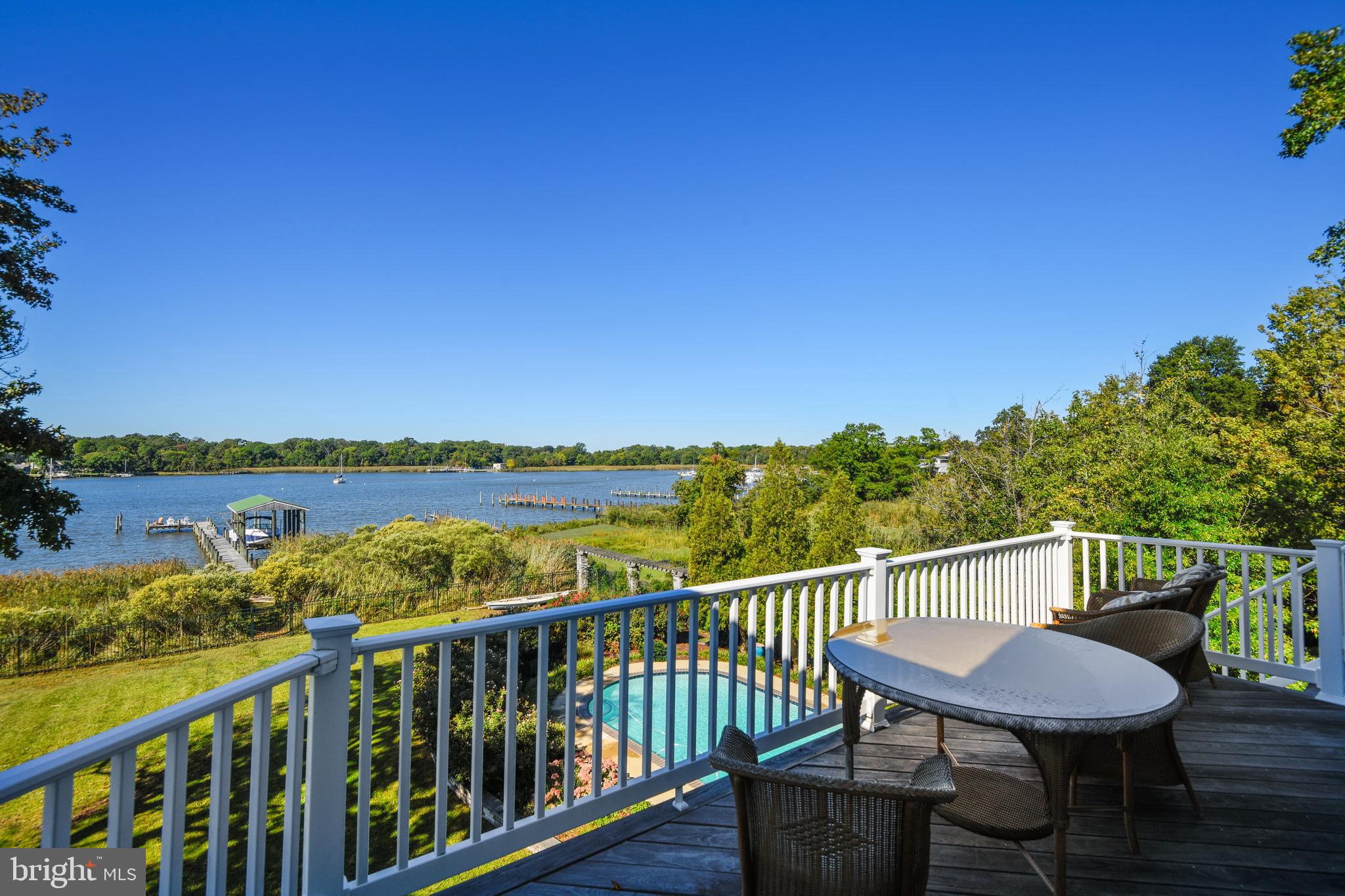 ARUNDEL ON THE BAY - Residential