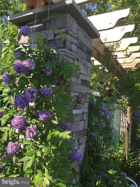 ARUNDEL ON THE BAY - Residential