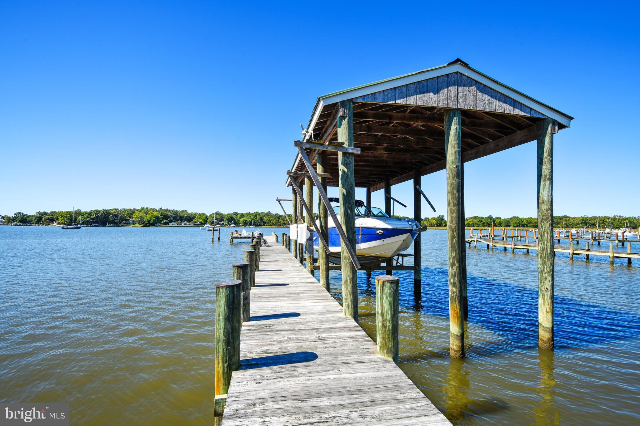 ARUNDEL ON THE BAY - Residential