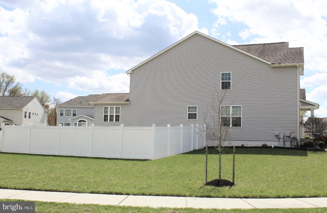 1307 N SEWARDS COURT