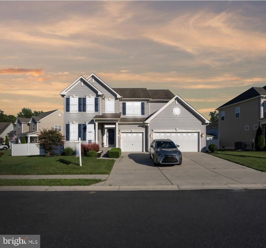 Welcome to your dream home! This stunning 7-bedroom, 4.5-bathroom single-family residence offers an impressive 4,731 square feet of thoughtfully designed living space. Perfect for large families or those who love to entertain, this home features a fully finished basement that adds versatile space for a media room, gym. or guest suite.

Enjoy the peace and privacy of a fully fenced backyard - ideal for kids, pets, or quiet relaxation. The expansive 3-car garage, along with a spacious driveway, provides ample parking and storage.

With high-end finishes throughout, open concept living areas, and abundant natural light, this home is both functional and stylish. Whether you're hosting gatherings or enjoying a quiet night in, this home offers the space and comfort you've been searching for. Property being Sold As-Is

Don't miss this rare opportunity - schedule your private showing today!