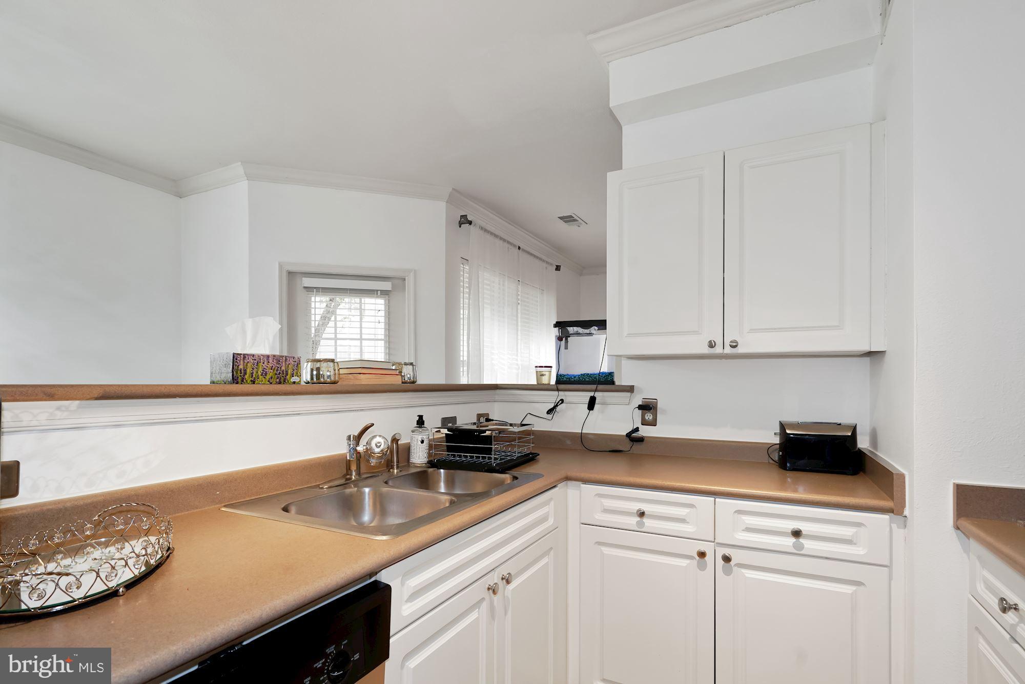 HIGH POINTE AT JEFFERSON - Residential Lease