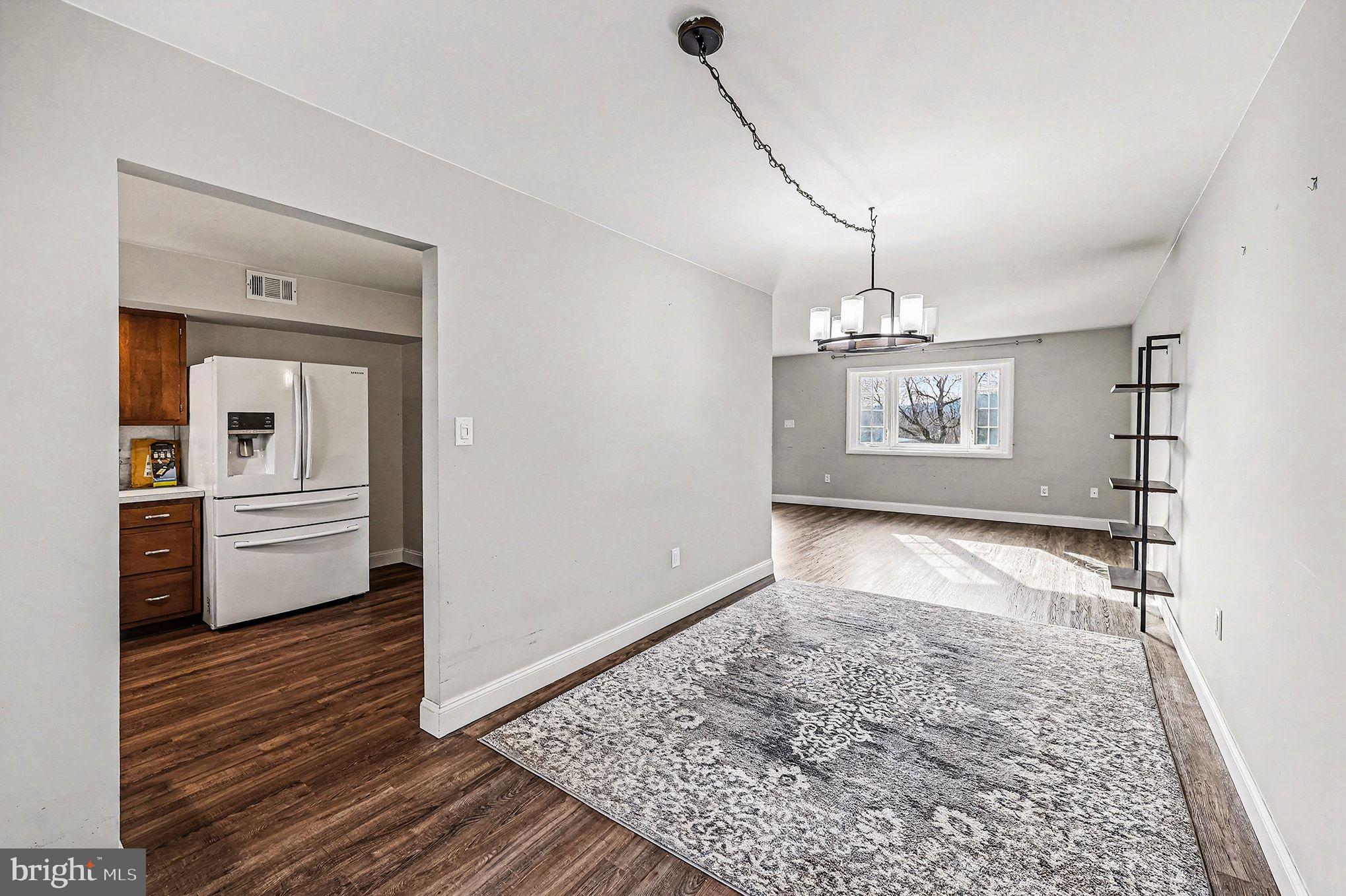 ROSEDALE - Residential