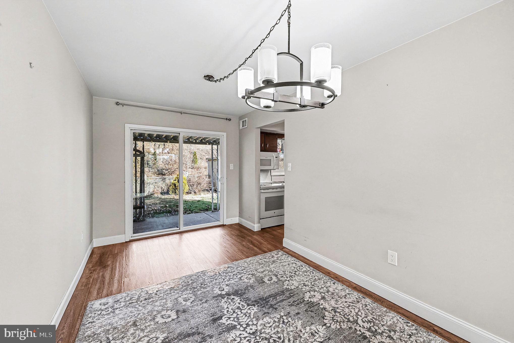 ROSEDALE - Residential