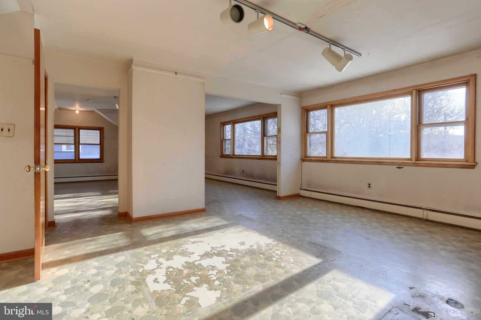 HERSHEY VILLAGE - Residential