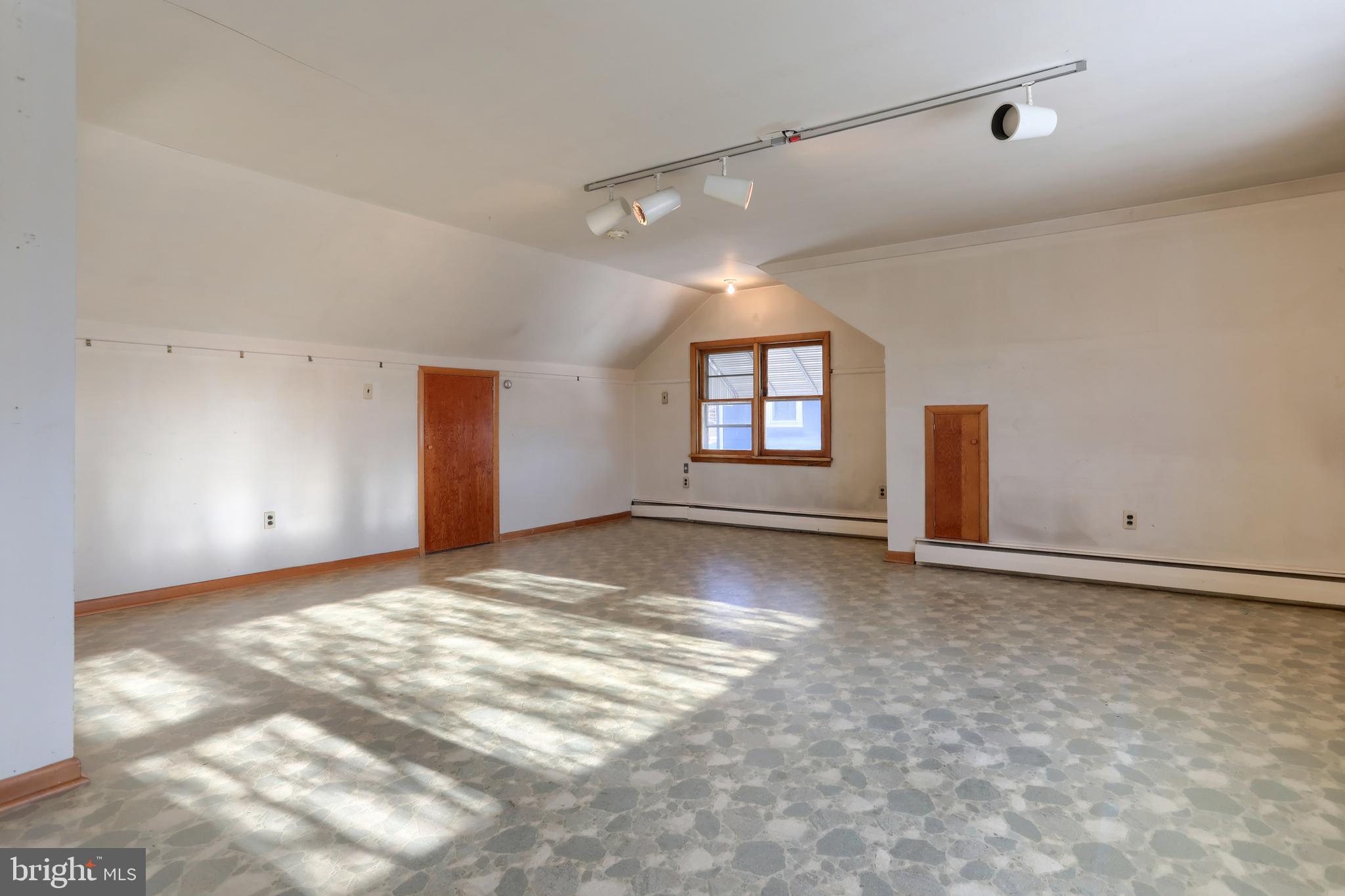 HERSHEY VILLAGE - Residential