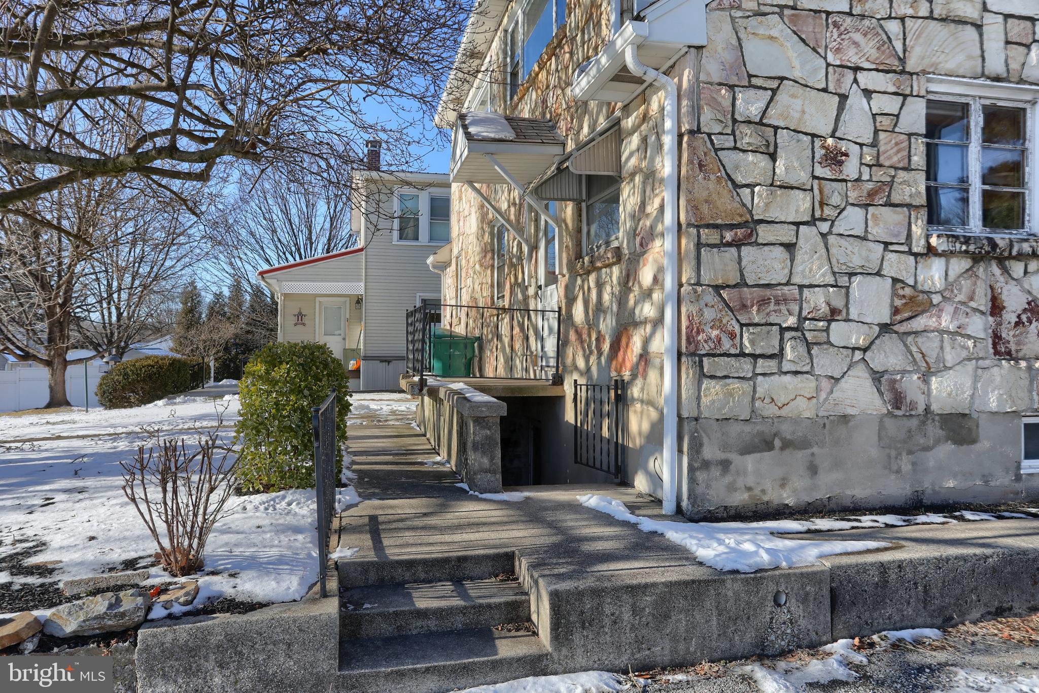 HERSHEY VILLAGE - Residential