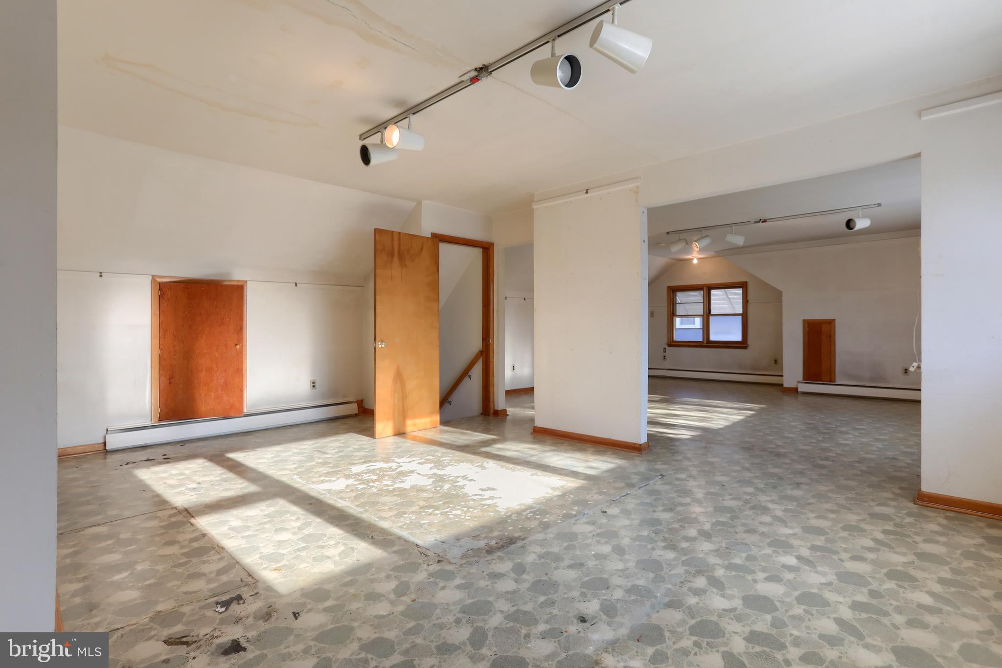 HERSHEY VILLAGE - Residential