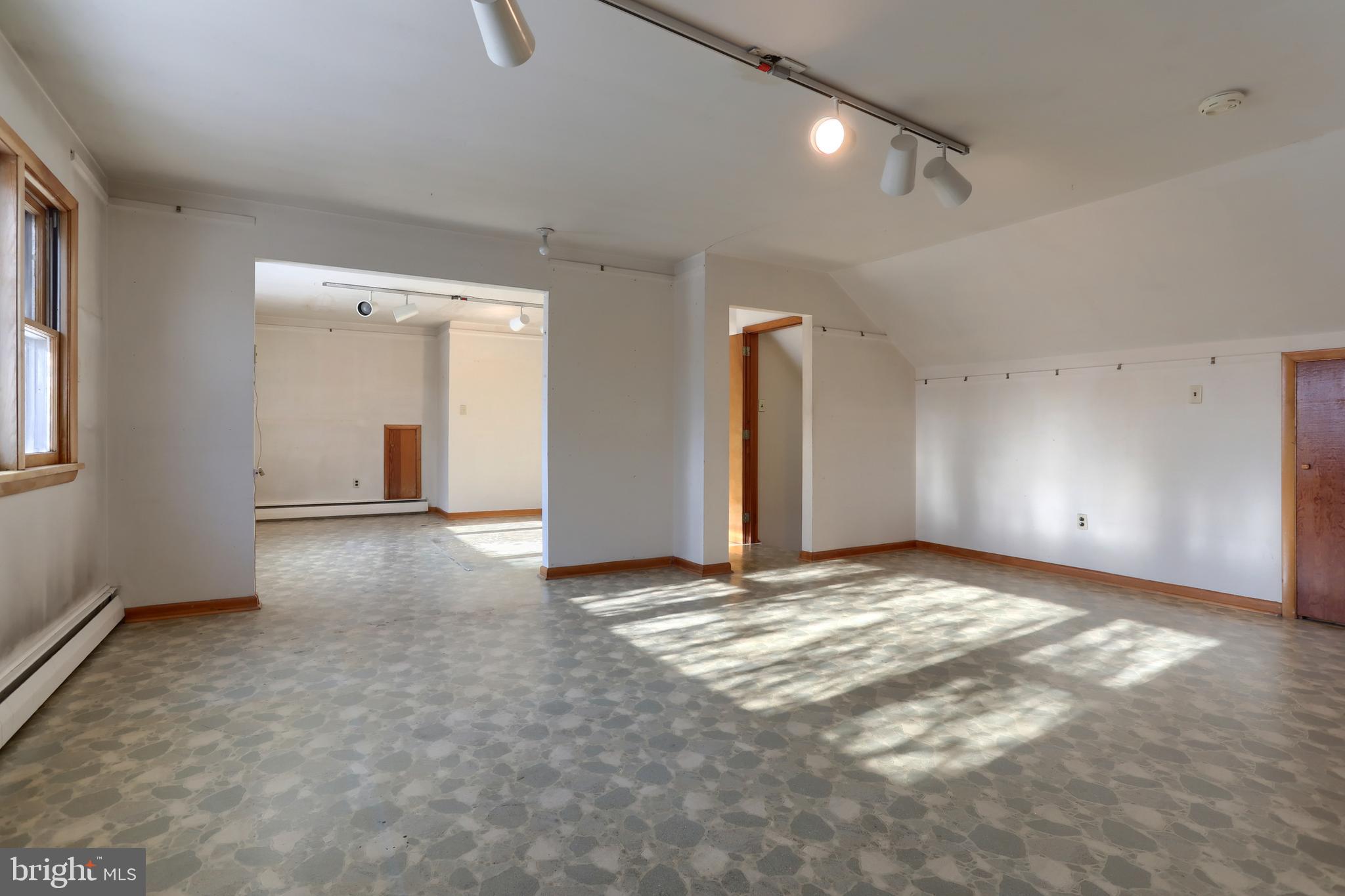 HERSHEY VILLAGE - Residential