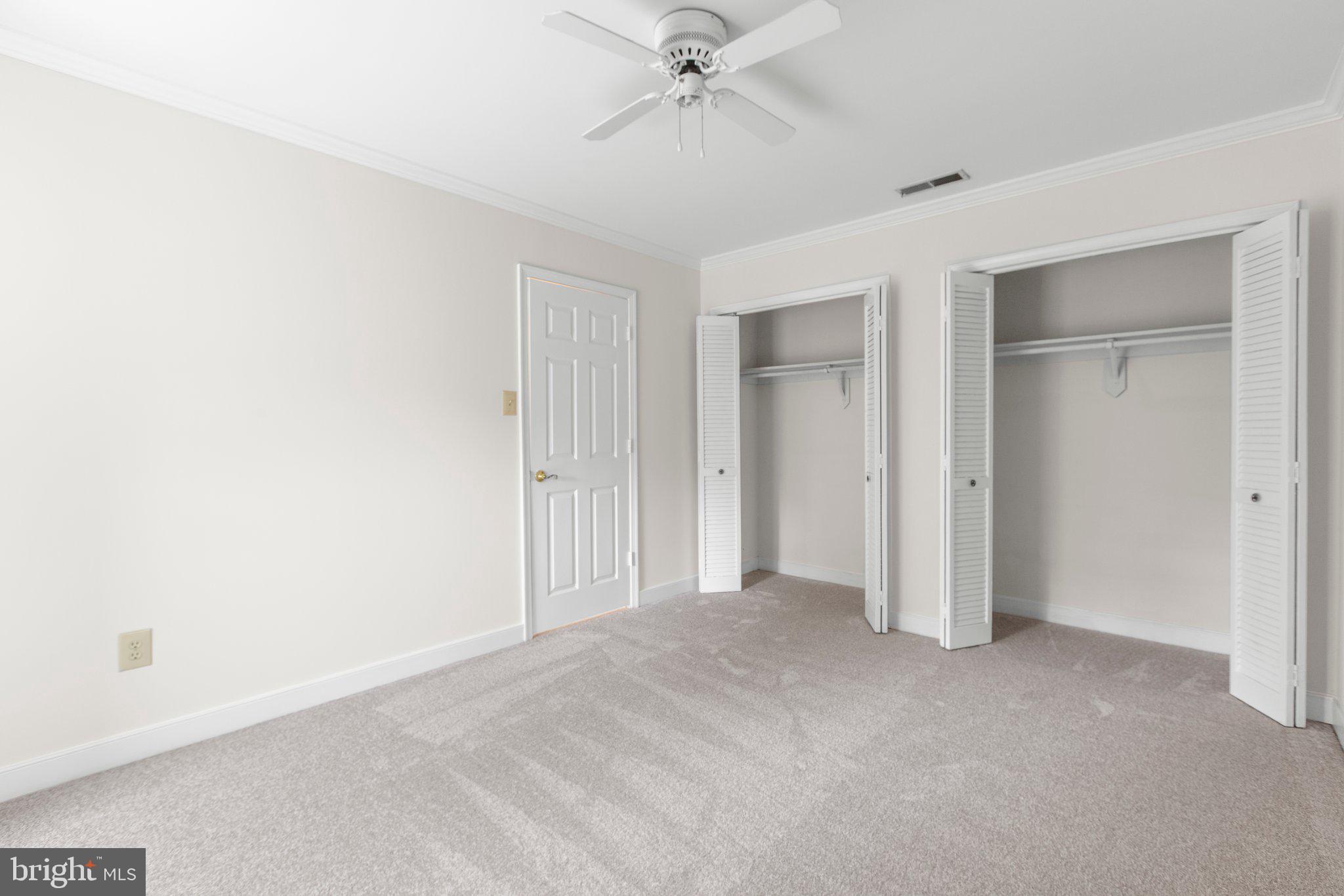 BREEZEWOOD - Residential