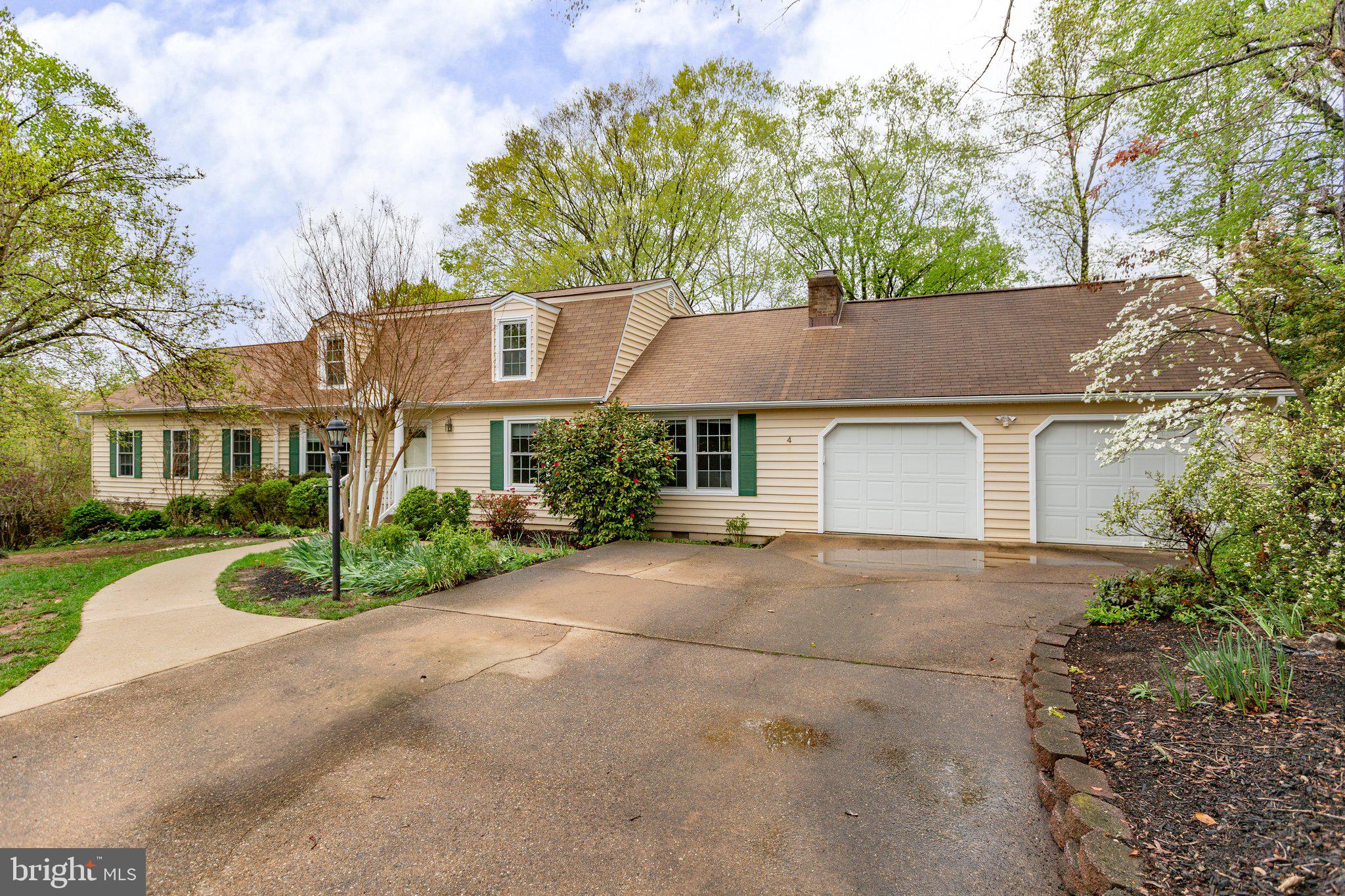 BREEZEWOOD - Residential