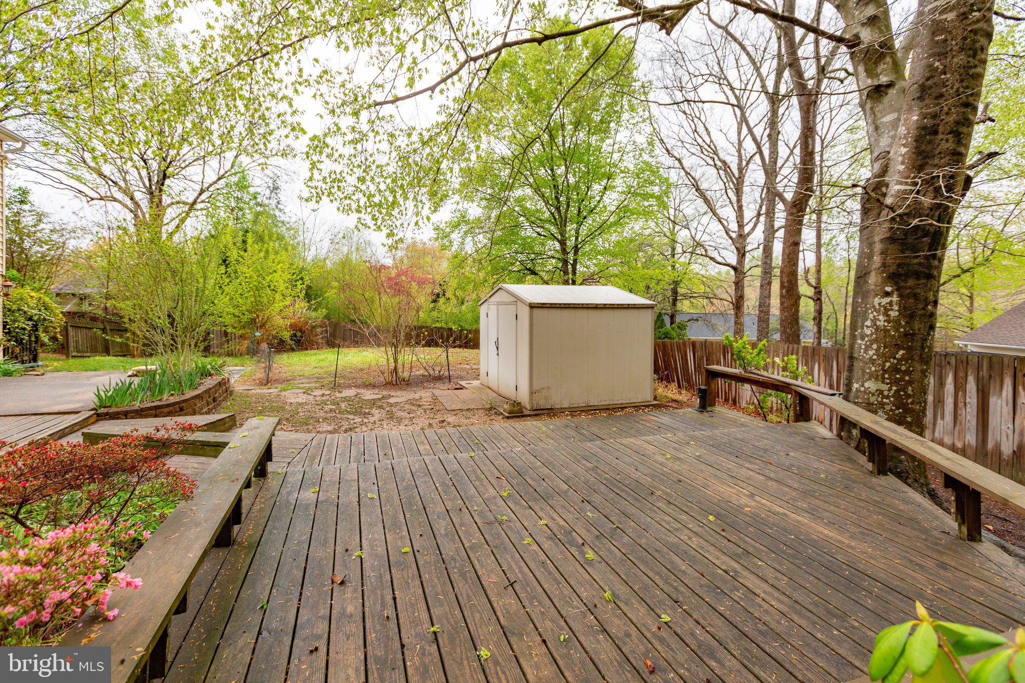 BREEZEWOOD - Residential