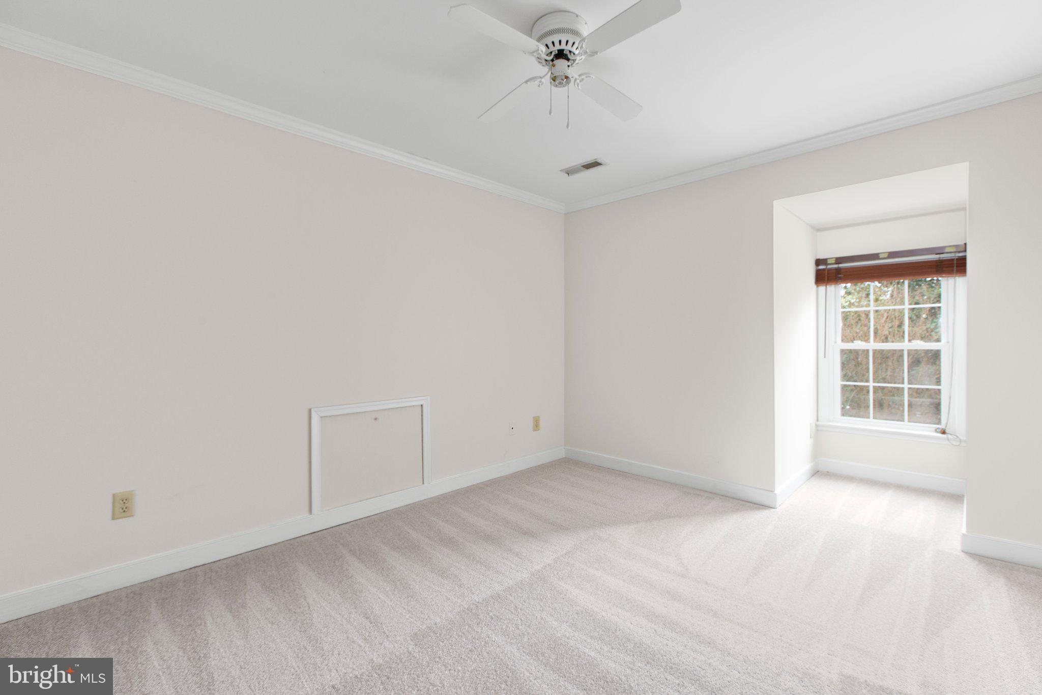 BREEZEWOOD - Residential