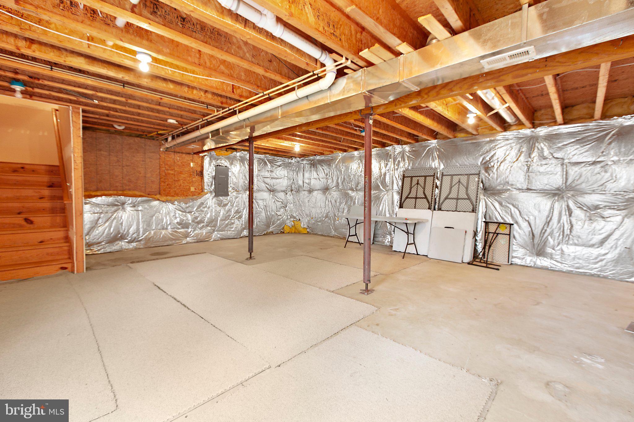 BREEZEWOOD - Residential