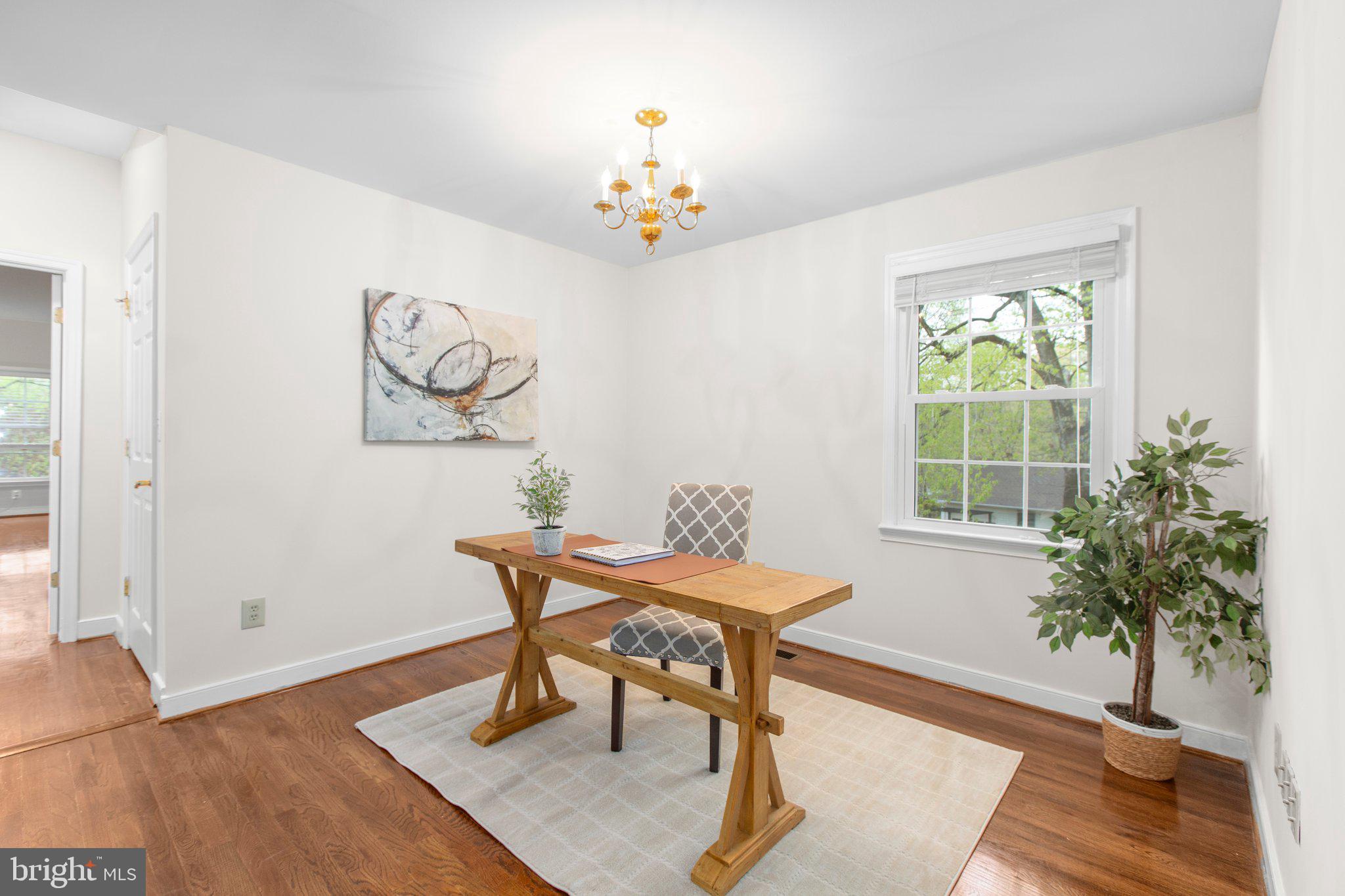 BREEZEWOOD - Residential