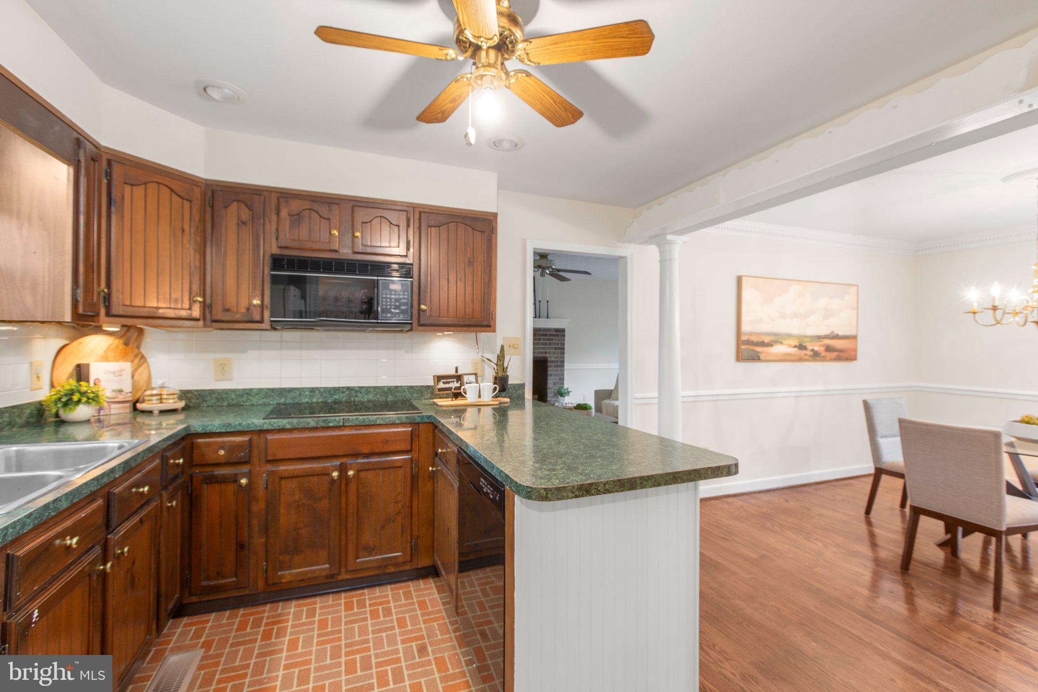 BREEZEWOOD - Residential