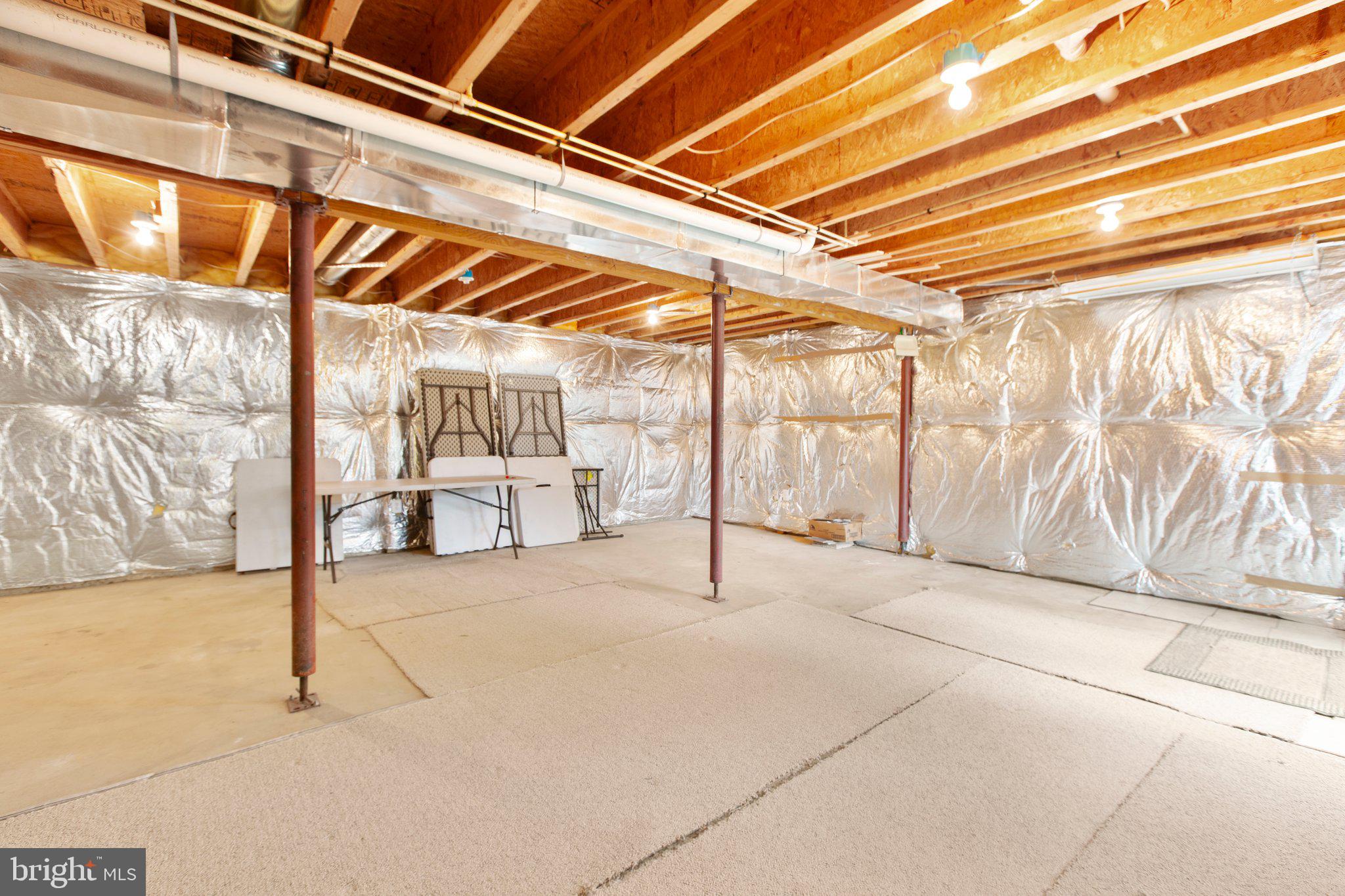 BREEZEWOOD - Residential