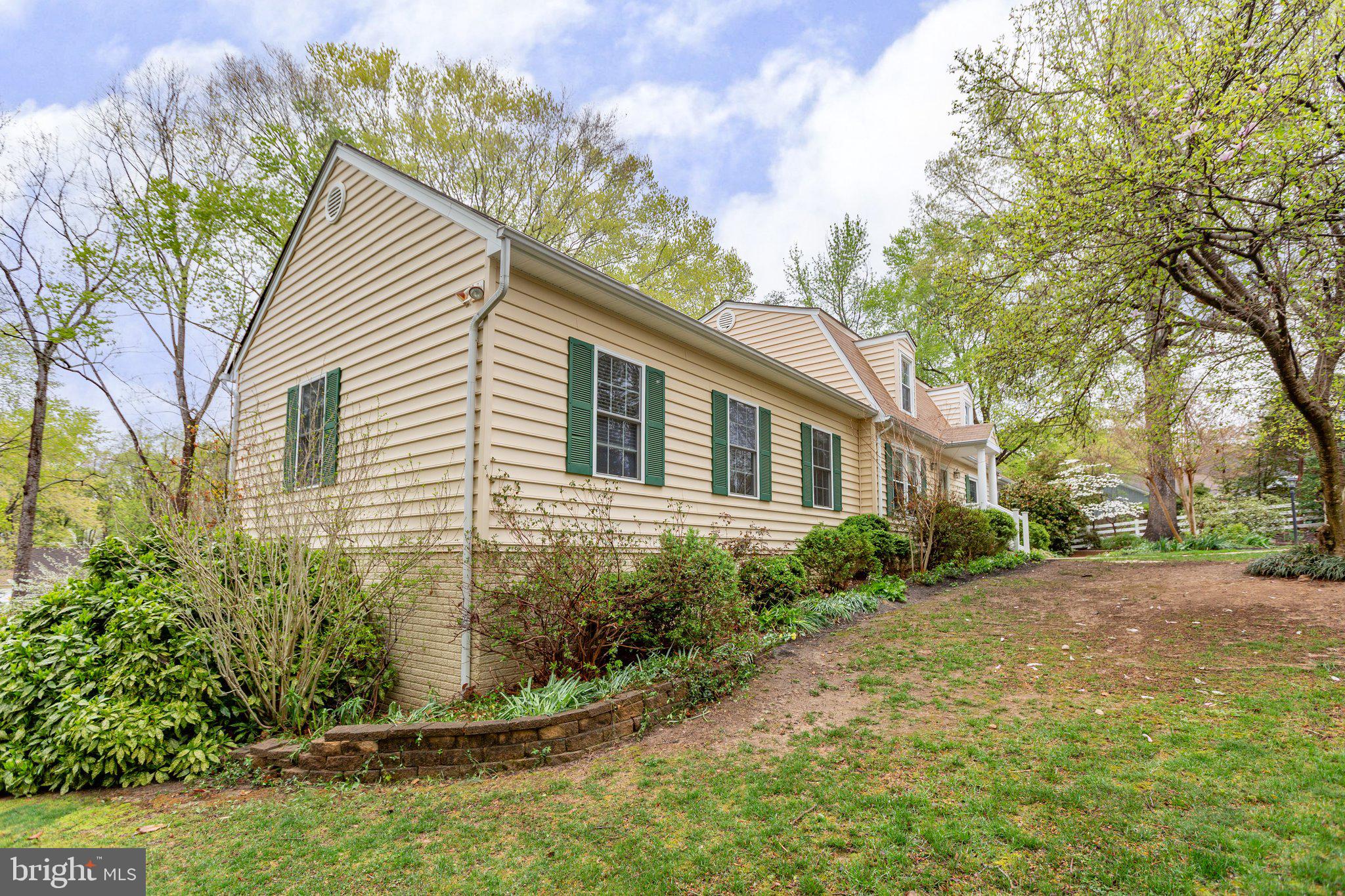 BREEZEWOOD - Residential