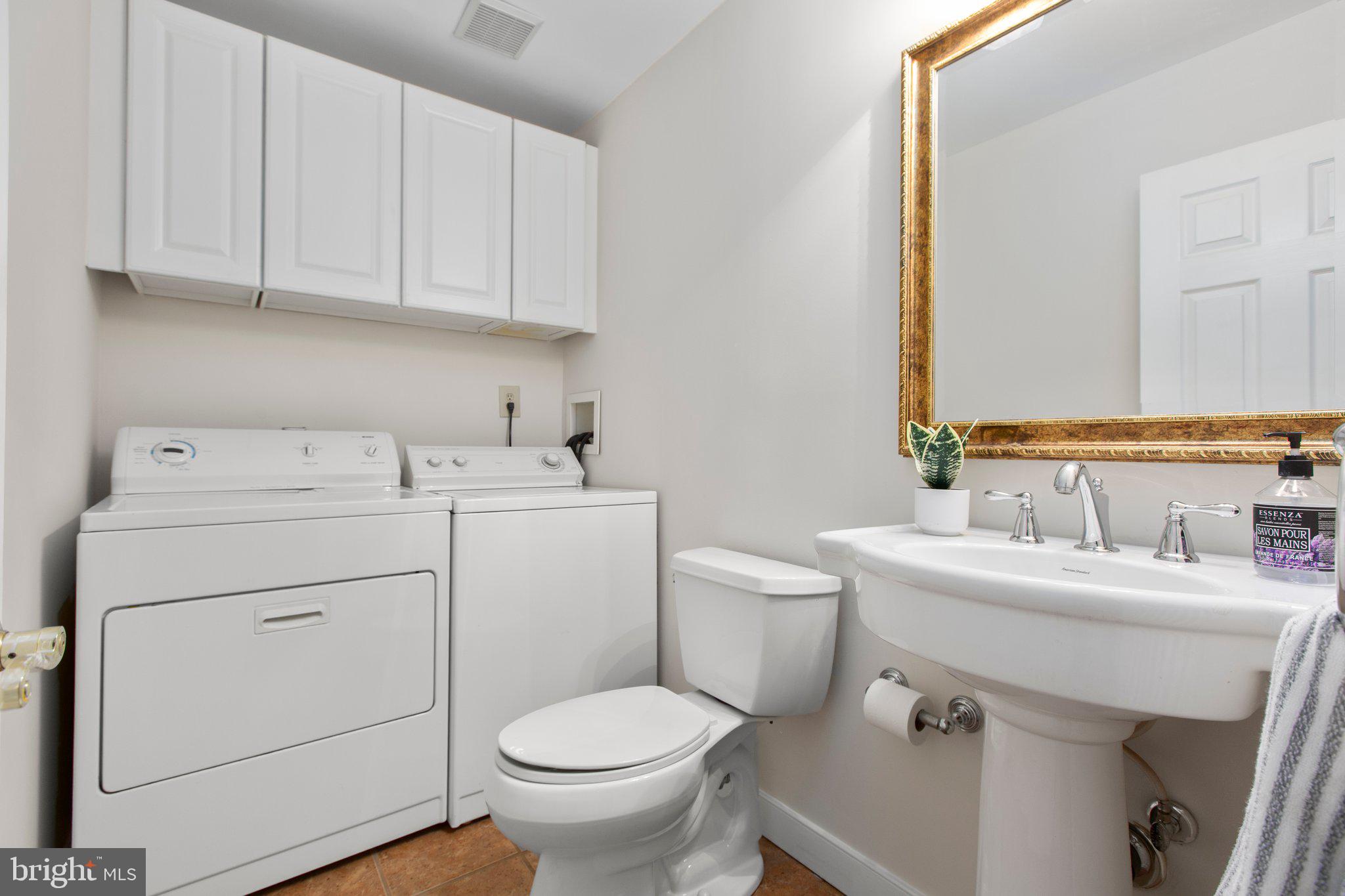 BREEZEWOOD - Residential