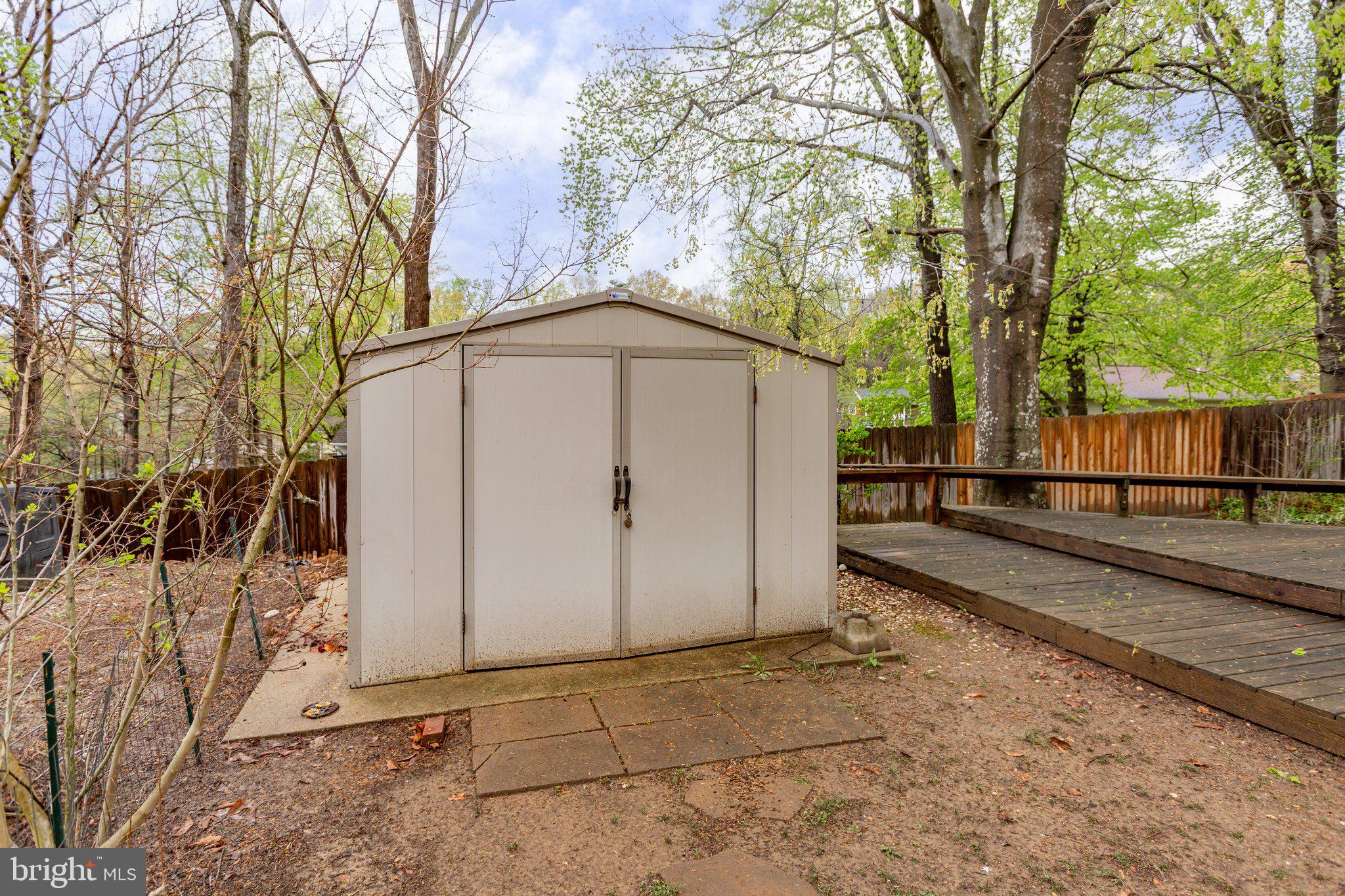 BREEZEWOOD - Residential