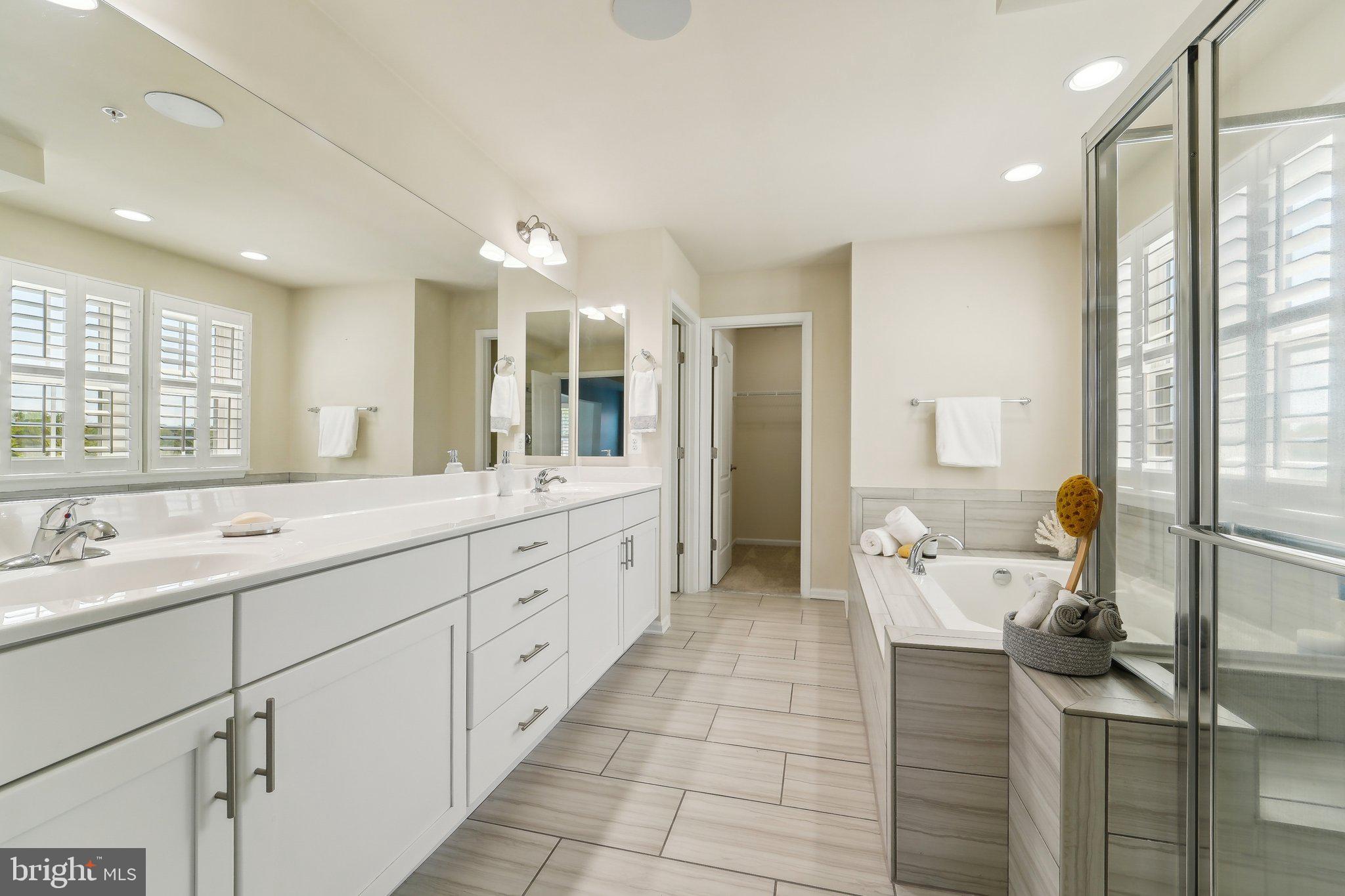 SHIPLEY MEADOWS - Residential