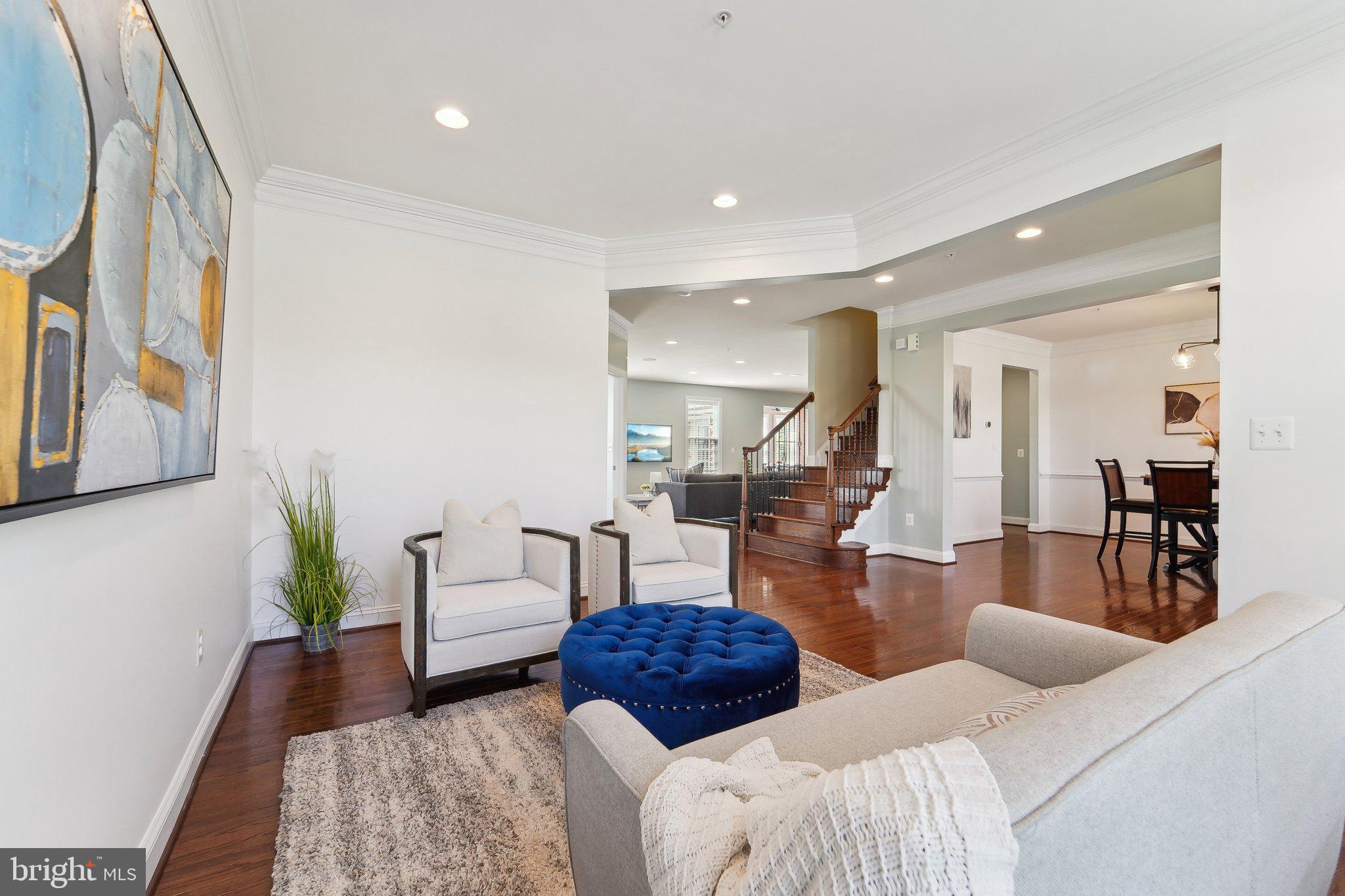 2110 GABLE DRIVE