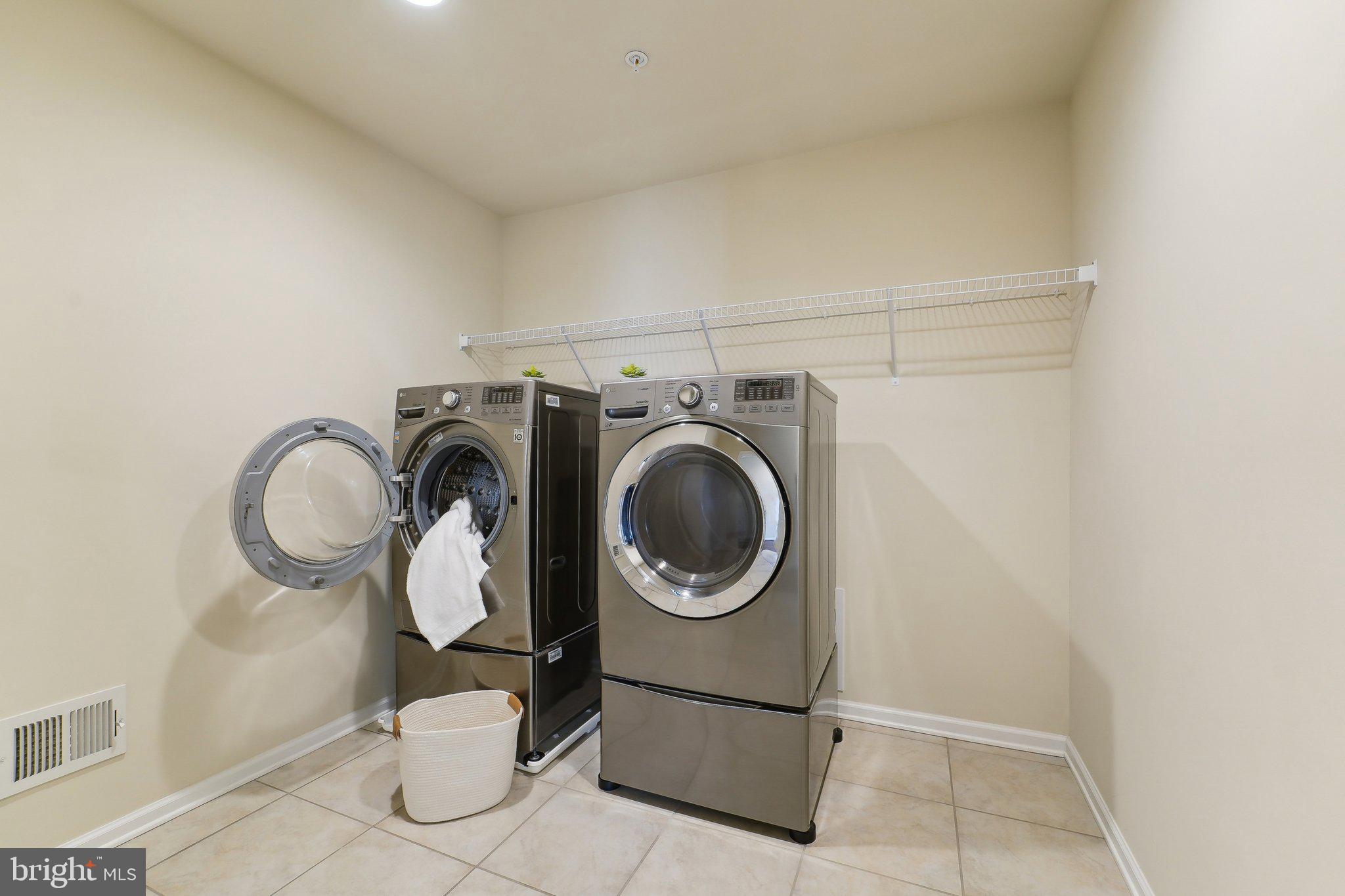 SHIPLEY MEADOWS - Residential