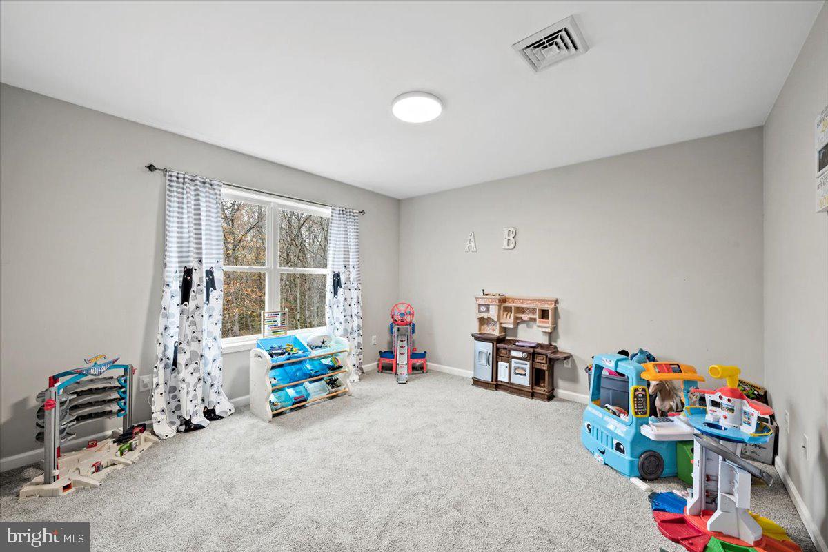 BEAR CREEK LAKE - Residential