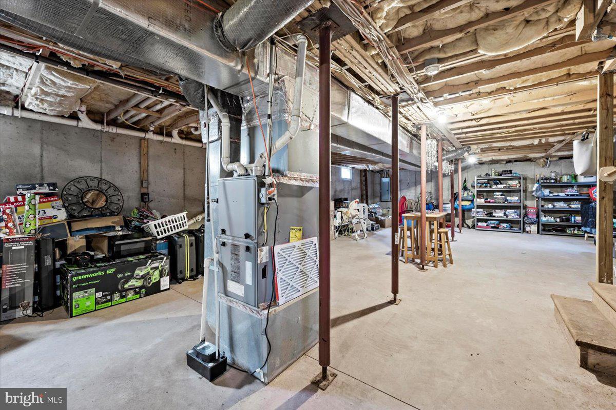 BEAR CREEK LAKE - Residential