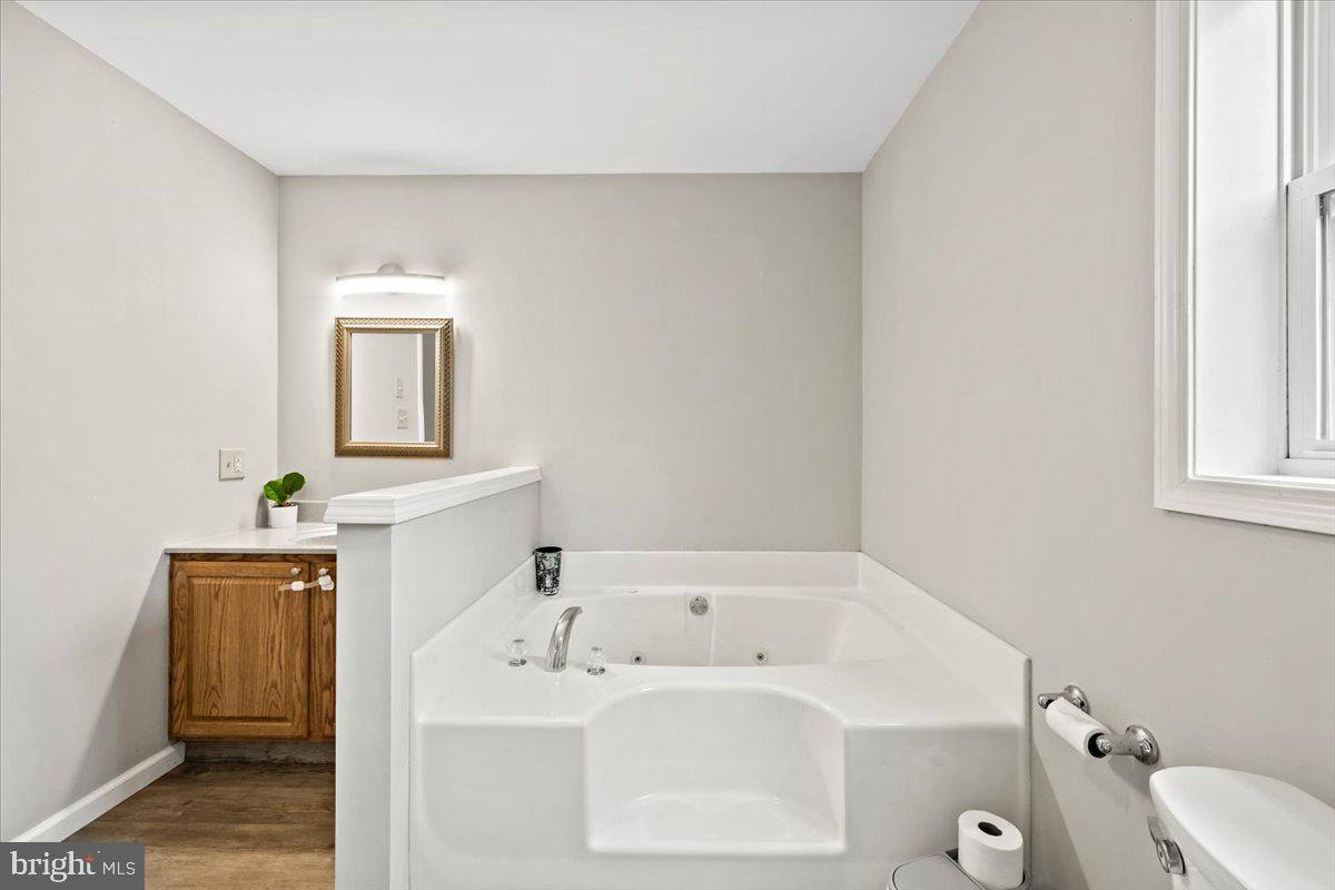 BEAR CREEK LAKE - Residential