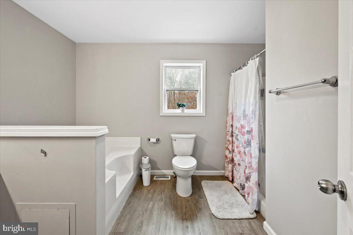 BEAR CREEK LAKE - Residential