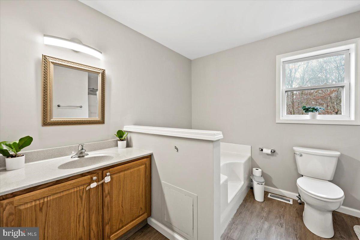 BEAR CREEK LAKE - Residential