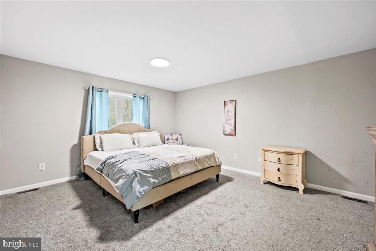 BEAR CREEK LAKE - Residential