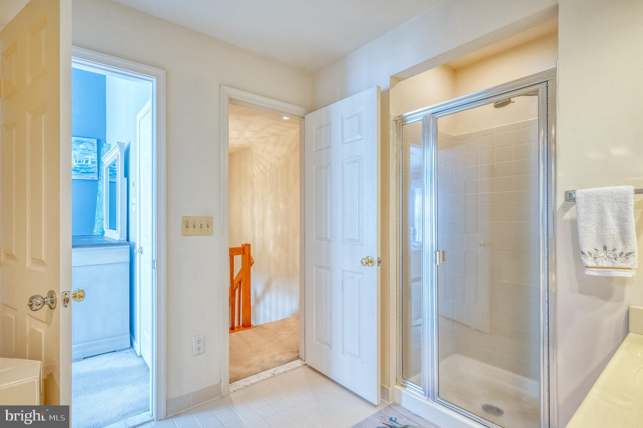 WHITE OAK - Residential