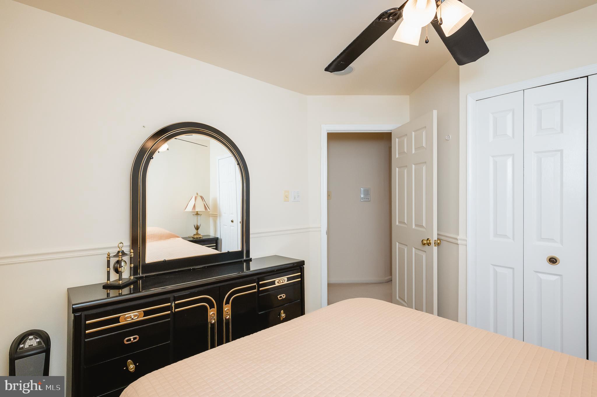 WHITE OAK - Residential