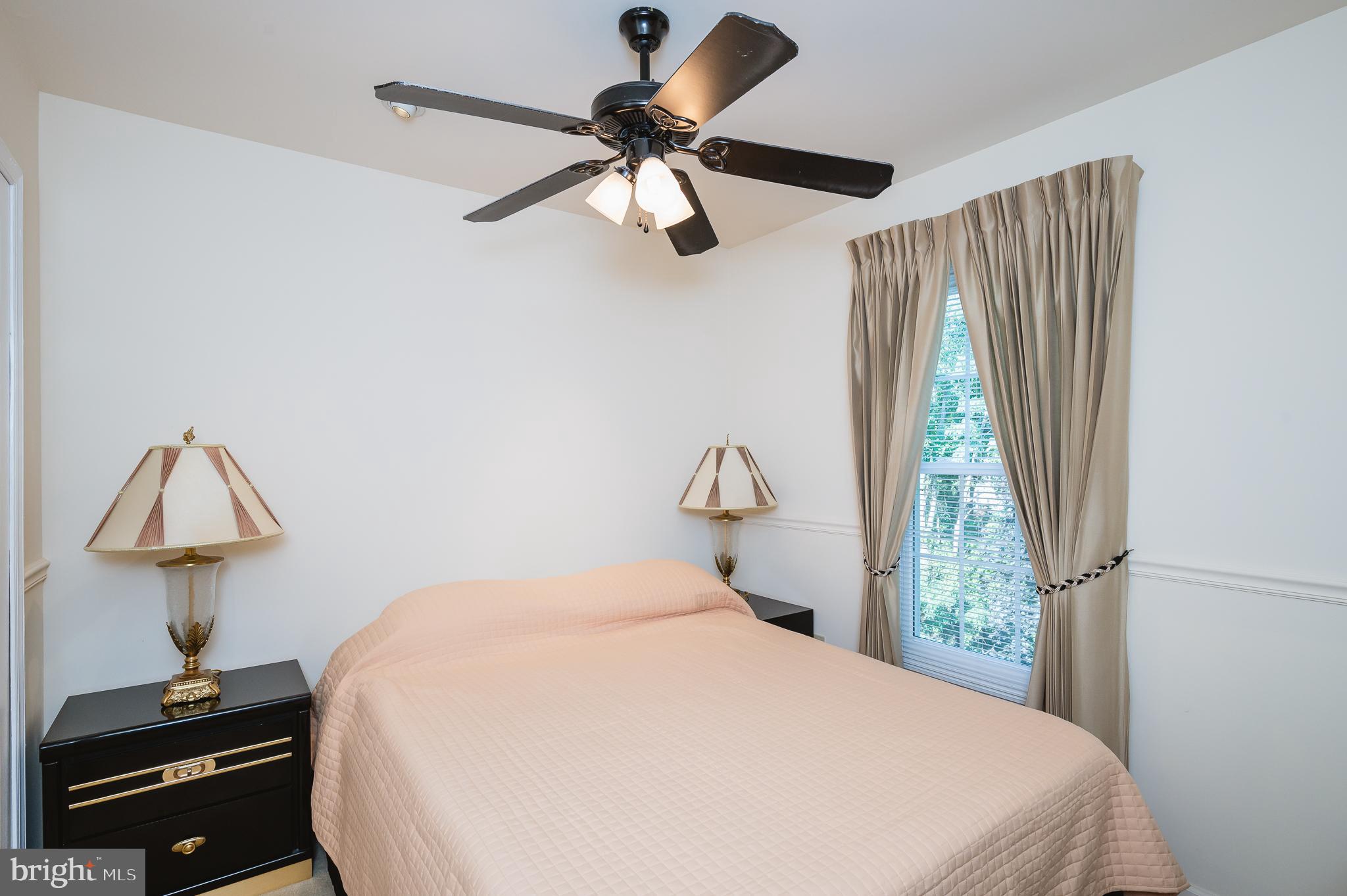 WHITE OAK - Residential