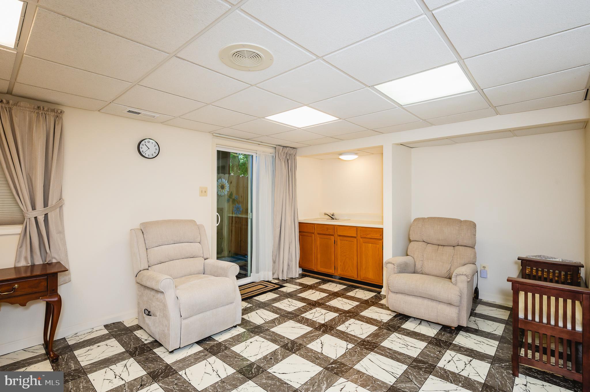 WHITE OAK - Residential