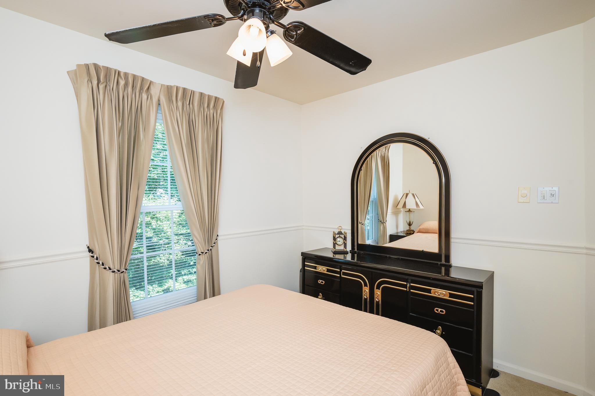 WHITE OAK - Residential