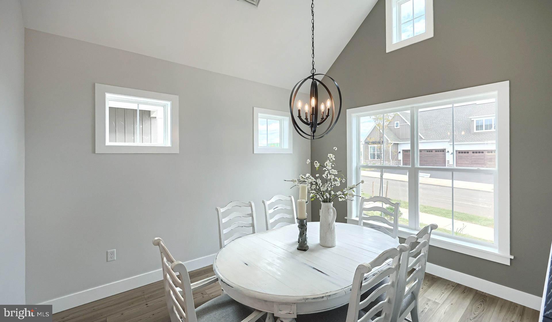 WINDING CREEK - Residential