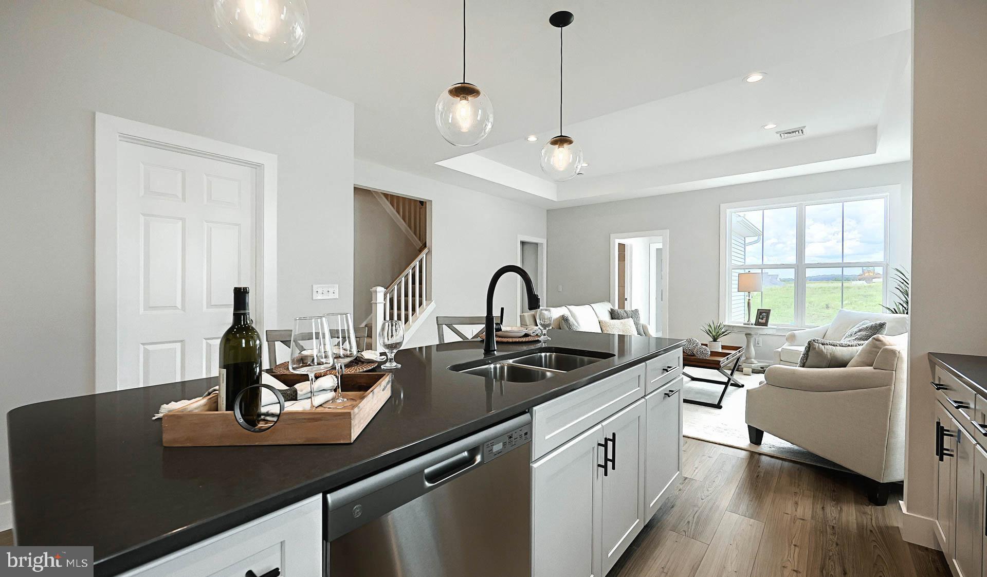 WINDING CREEK - Residential