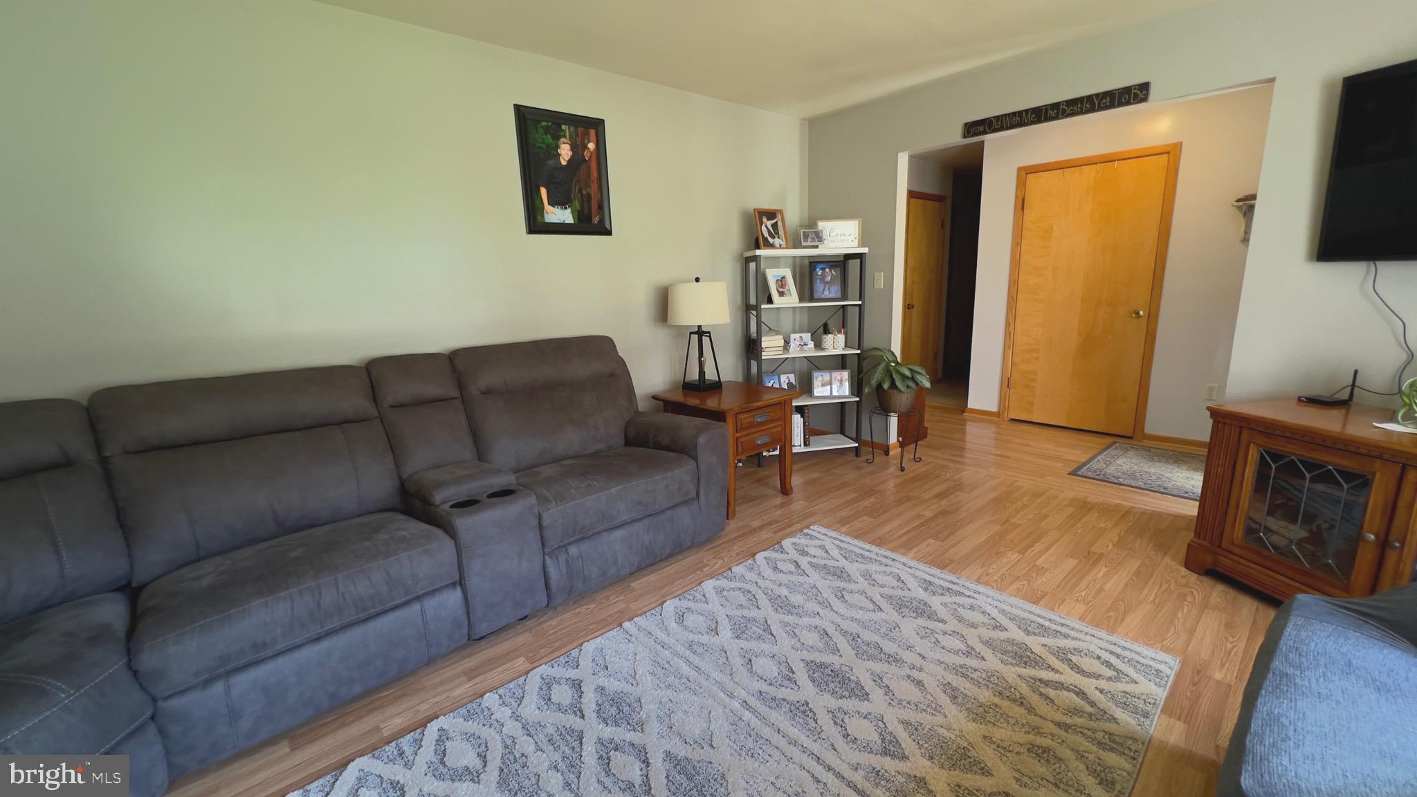 BOTANY WOODS - Residential