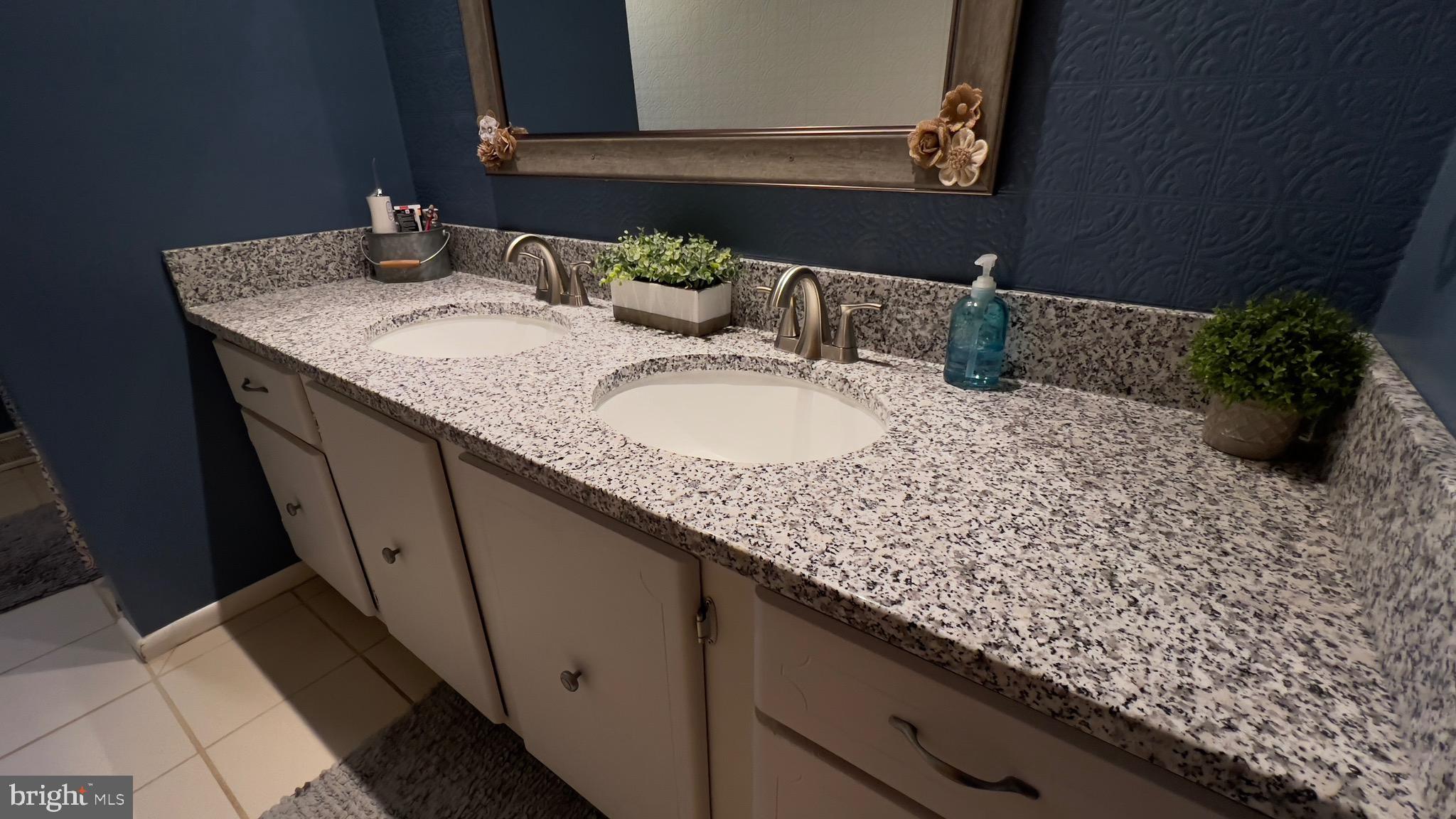 BOTANY WOODS - Residential